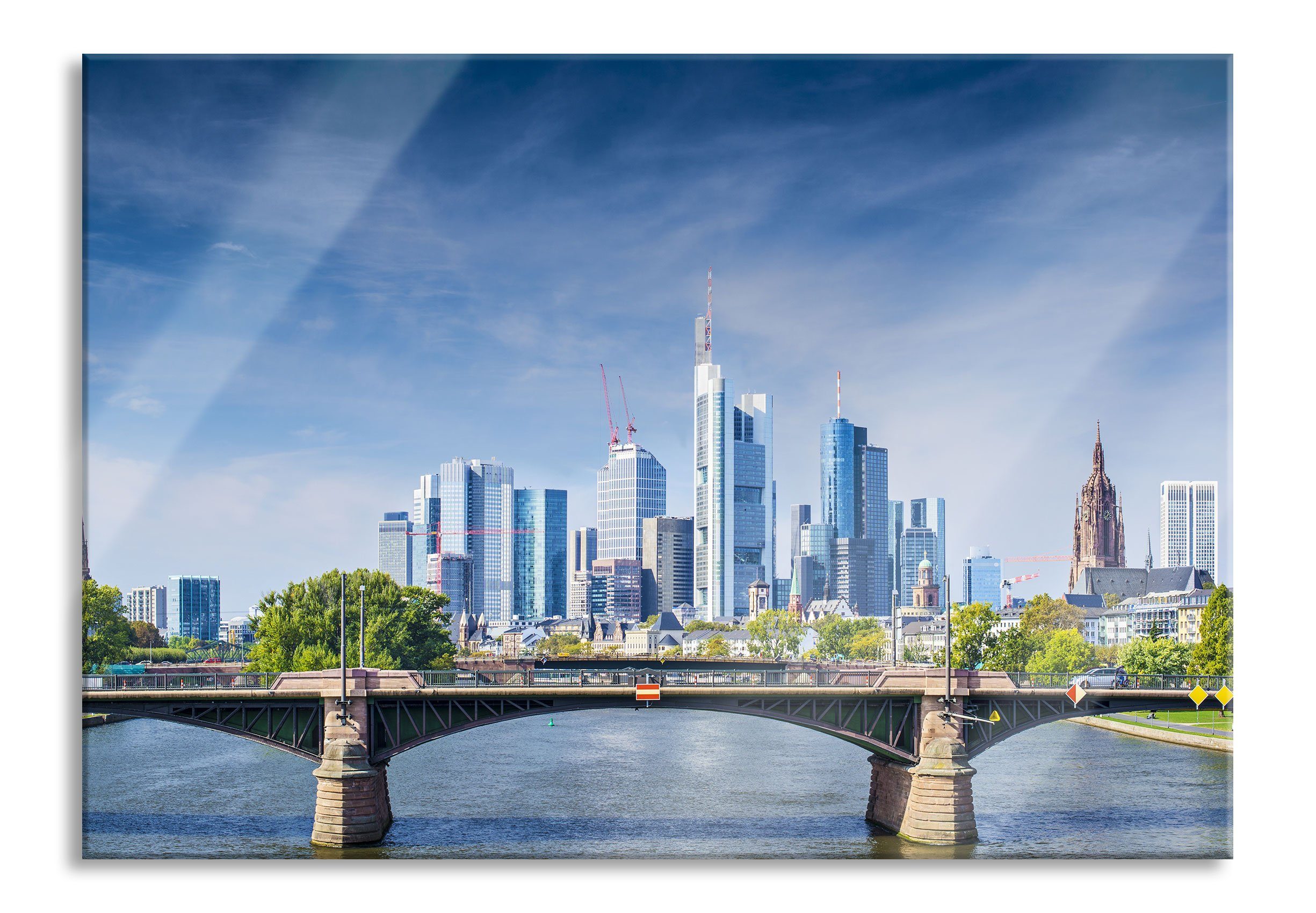 inkl. von Echtglas, Aufhängungen (1 am Main, Abstandshalter und Main Skyline Skyline Glasbild am aus Frankfurt von Pixxprint Glasbild St), Frankfurt