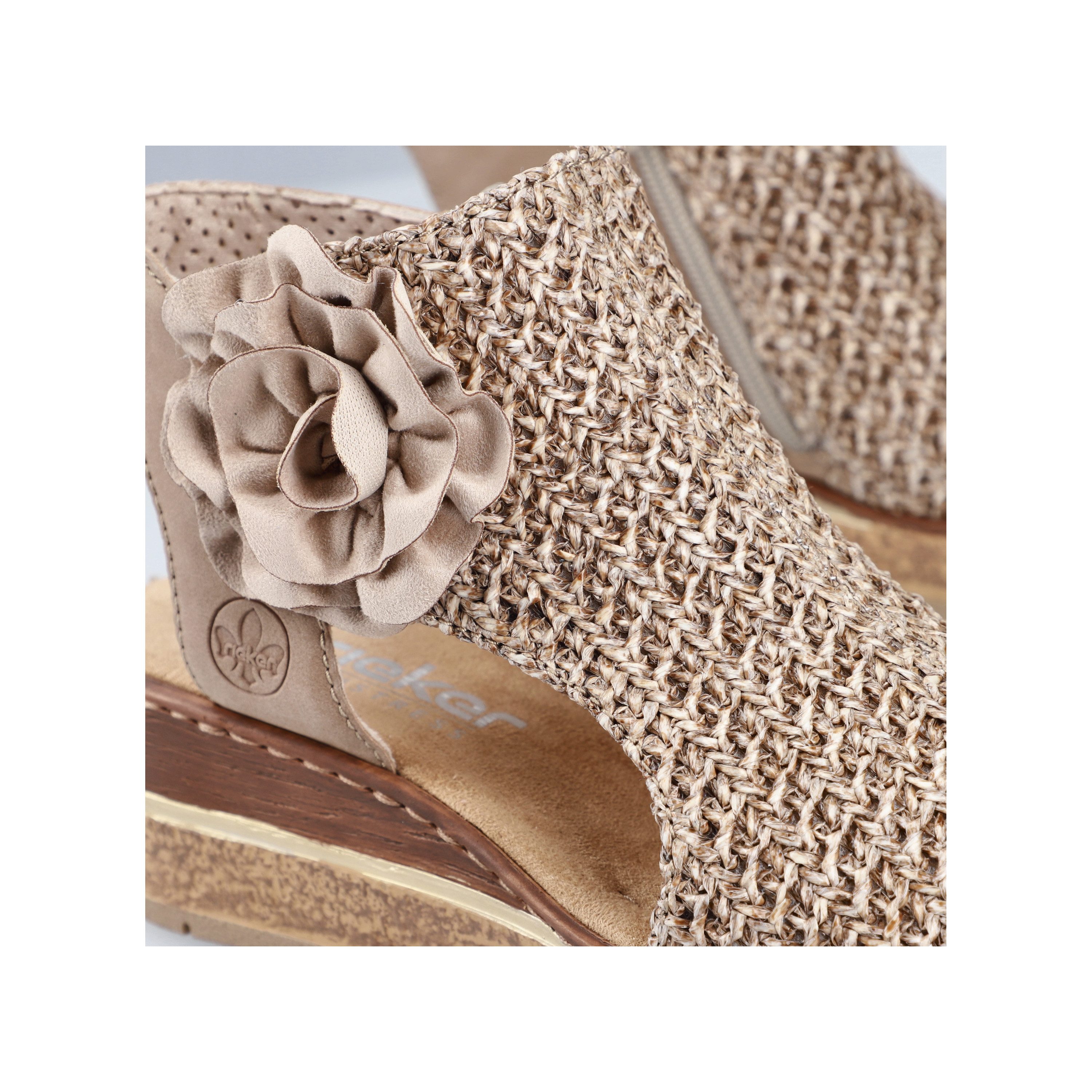 Rieker Schaftsandalette Keilsandale, Sommerschuh, Plateausandalette mit Blüte