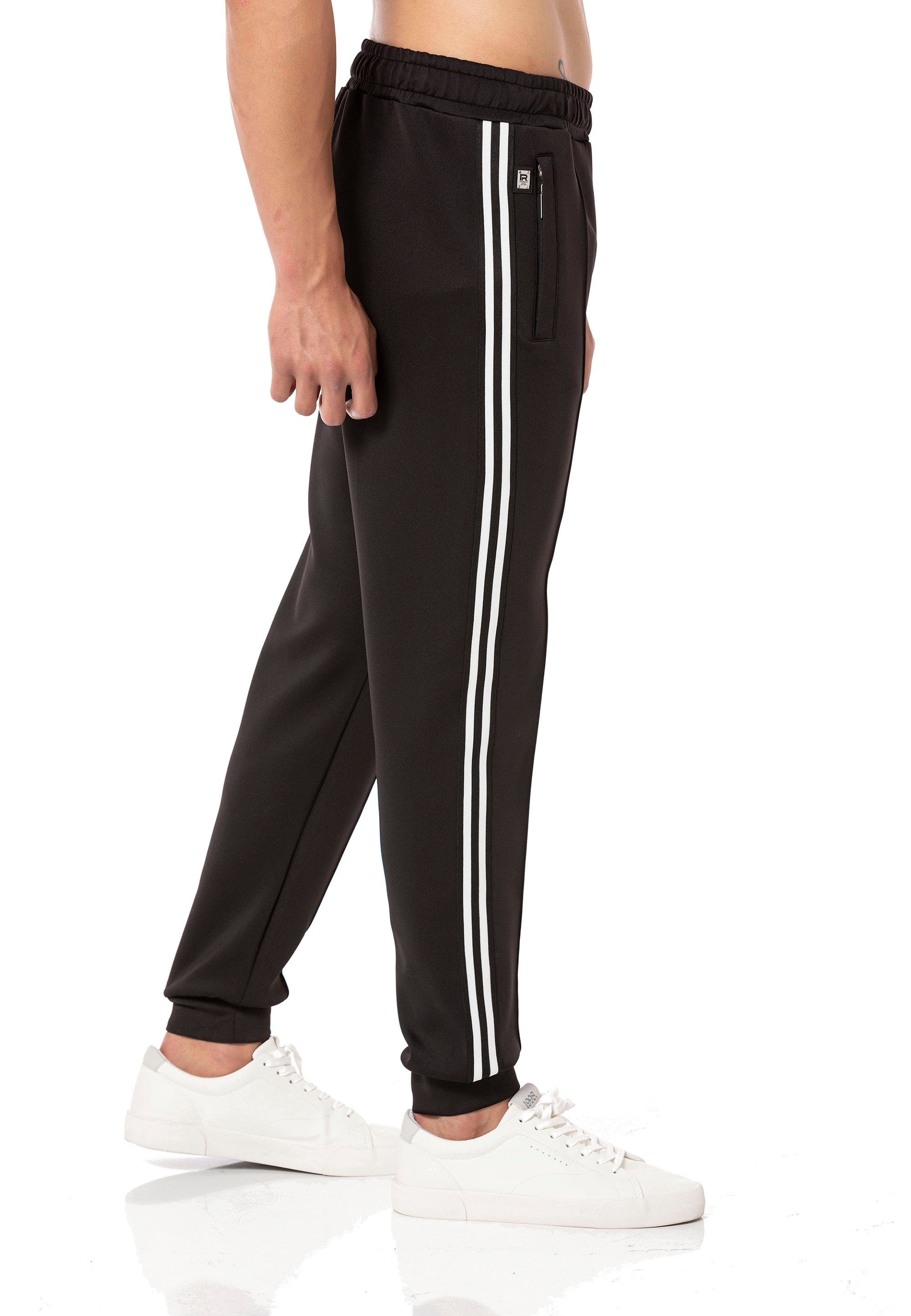 RedBridge Jogginghose mit seitlichen Streifen - Ideal für Sport und Freizei günstig online kaufen