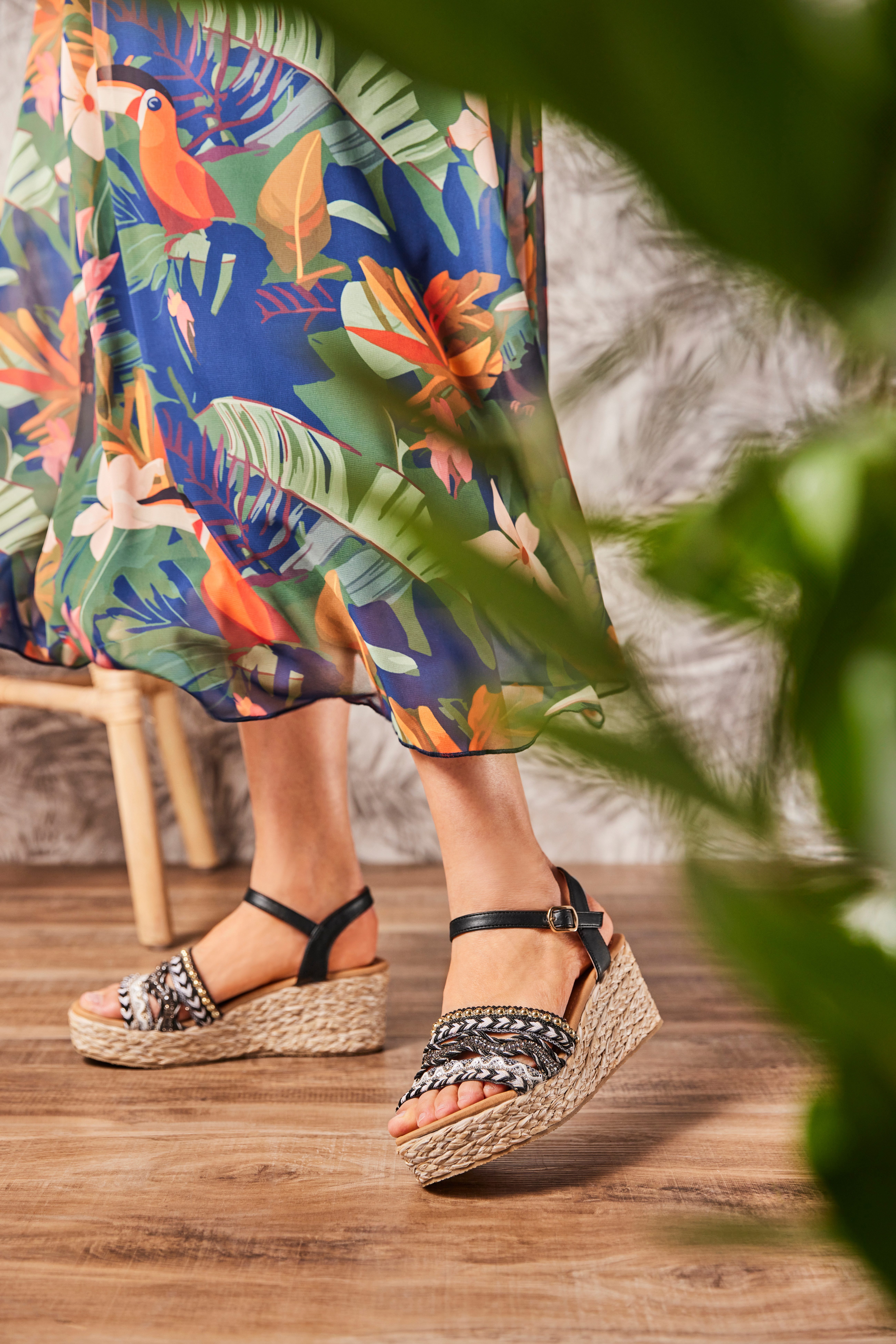 Aniston SHOES Keilsandalette, Sandale, Sommerschuh, Pailletten günstig online kaufen