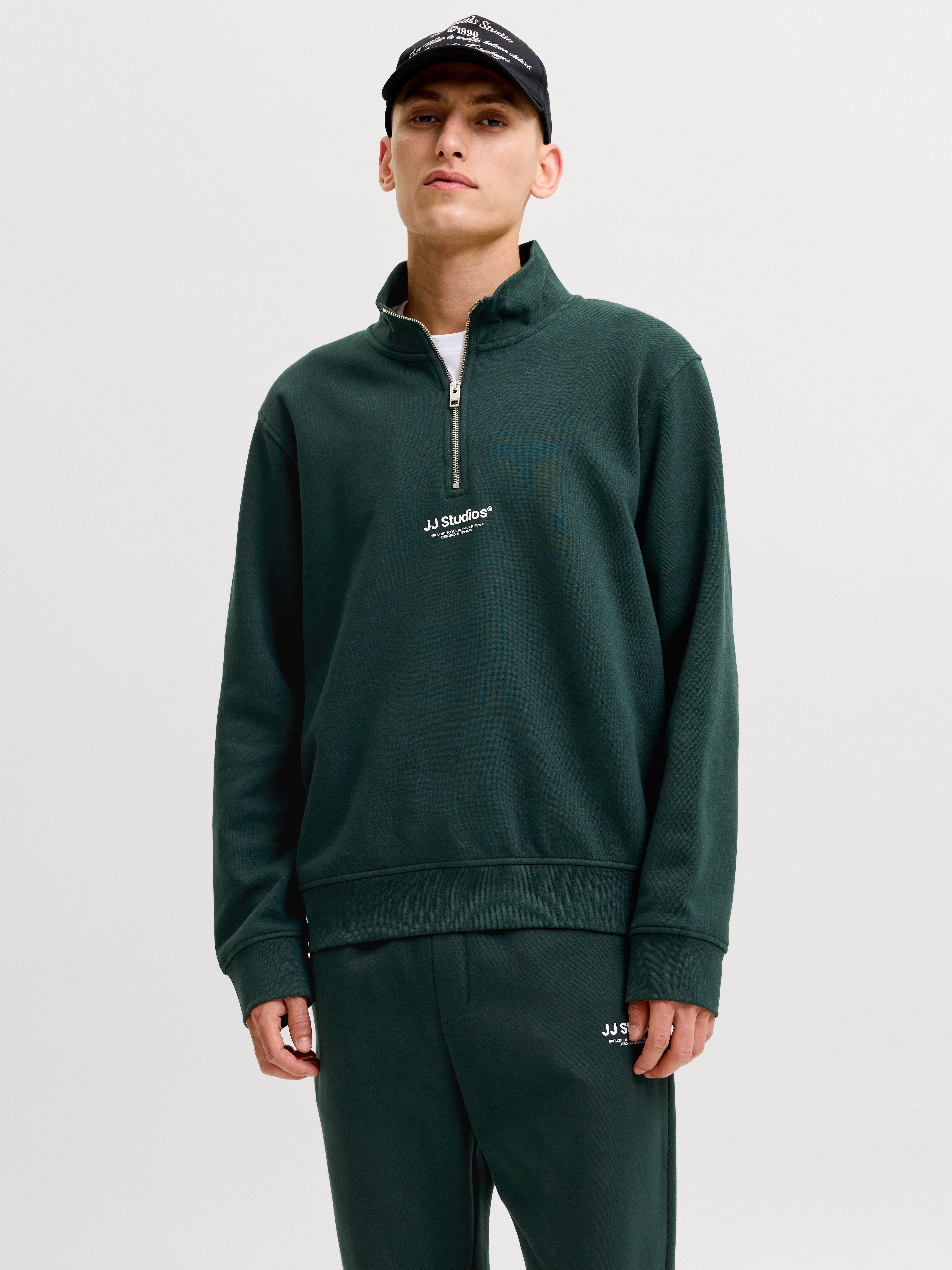 Jack & Jones Sweatshirt JJESOHO SWEAT QUARTER ZIP HN NOOS Baumwollmischung, relaxed fit