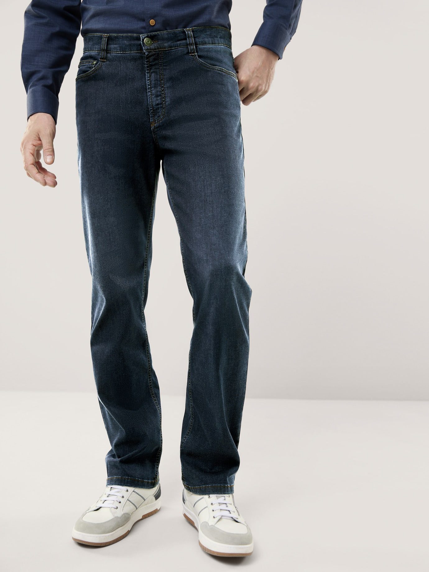 Walbusch 5-Pocket-Jeans Herren Flex 5-Pocket Jeans Comfort Fit bügelfrei TENCEL, bügelfrei, atmungsaktiv, Kurzgröße