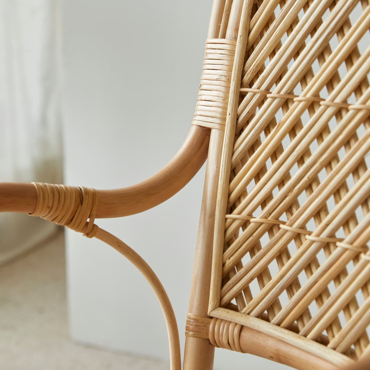 Tikamoon Esszimmerstuhl Sessel aus Rattan Lehnstuhl Stuhl mit Armlehnen Naturrattan