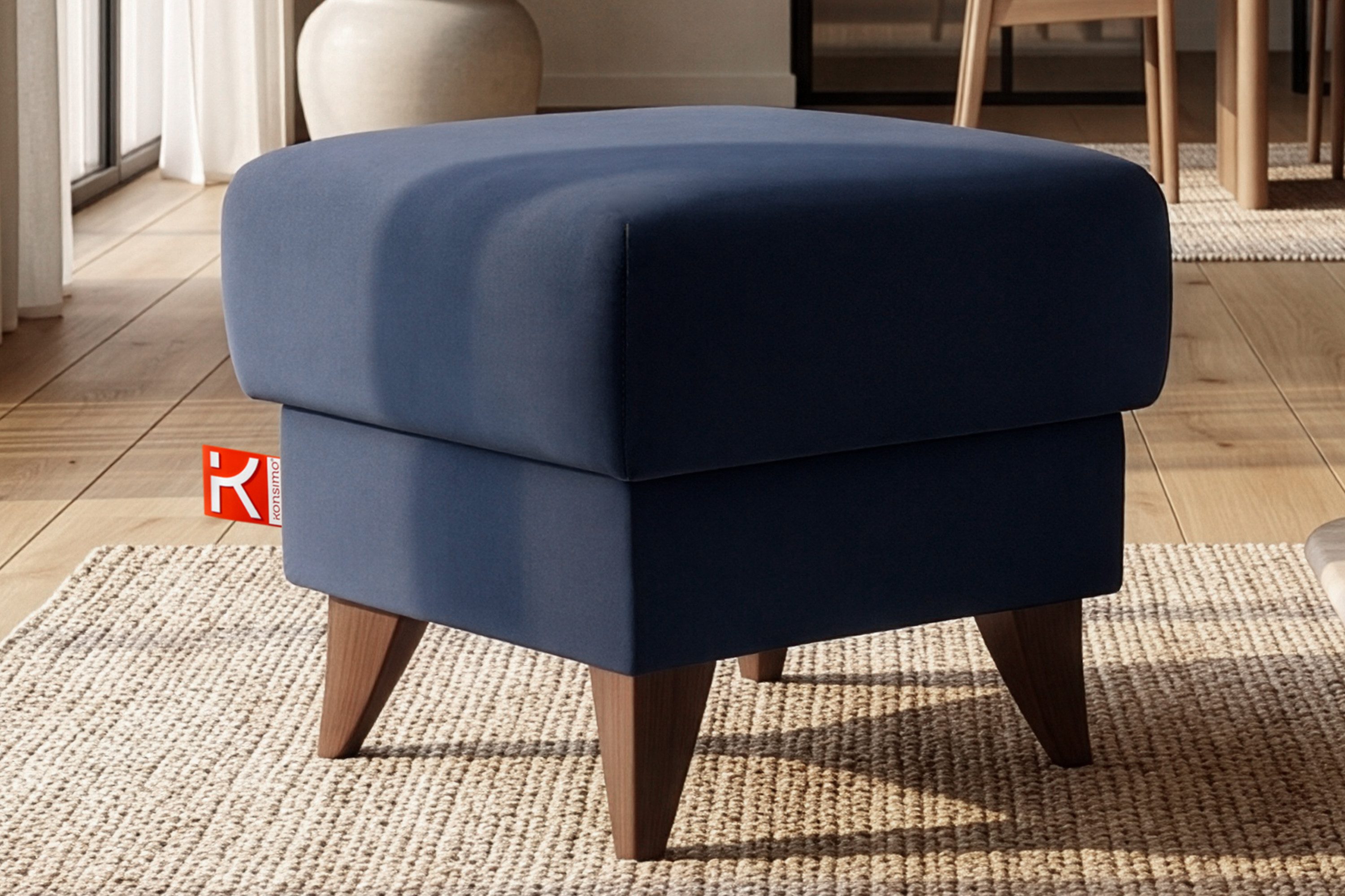 KONSIMO® Fußhocker Sitzhocker mit Stauraum GUSTAVO, hergestellt in der EU, handgefertigt, braun Füße, Polsterhocker, Elegant