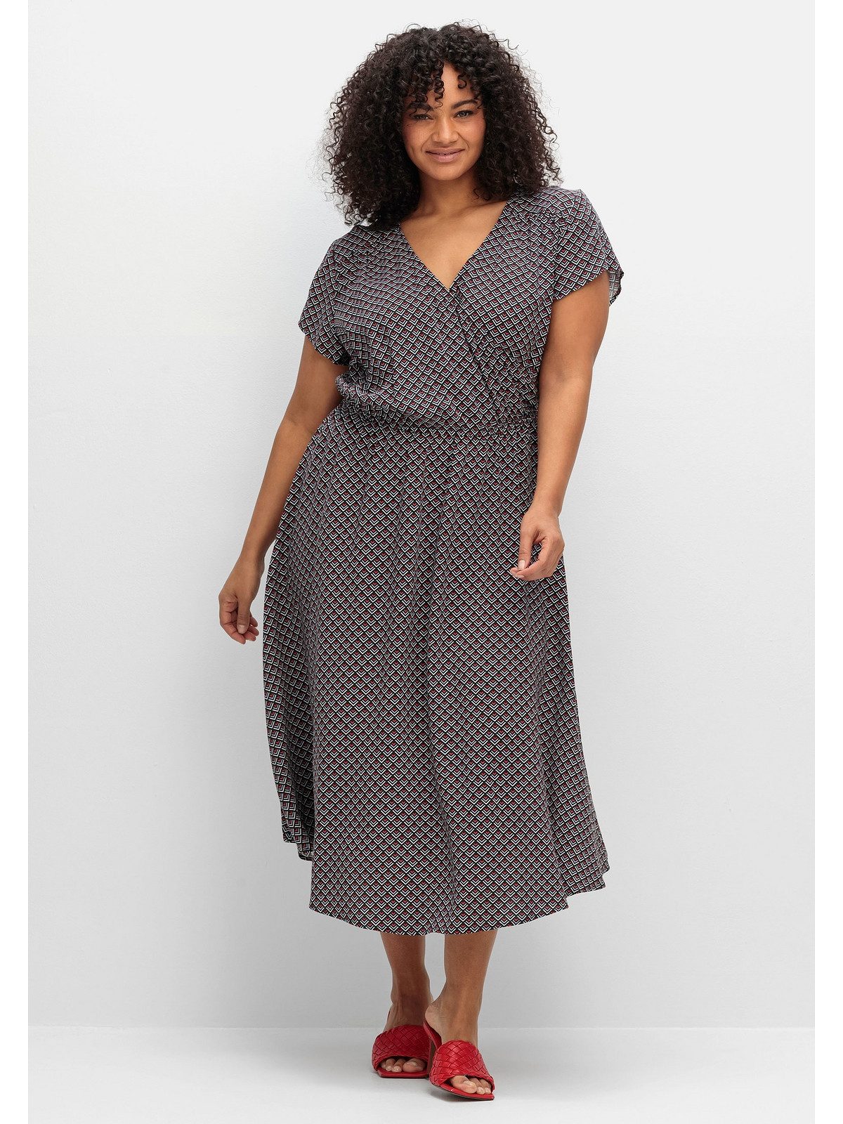 Sheego Druckkleid Große Größen in Wickeloptik, mit Alloverdruck