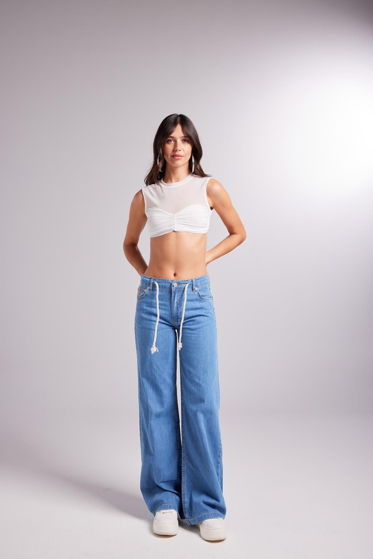 HOLLY LOLLY Bequeme Jeans Weiche Velours Tie-Waist Jeans