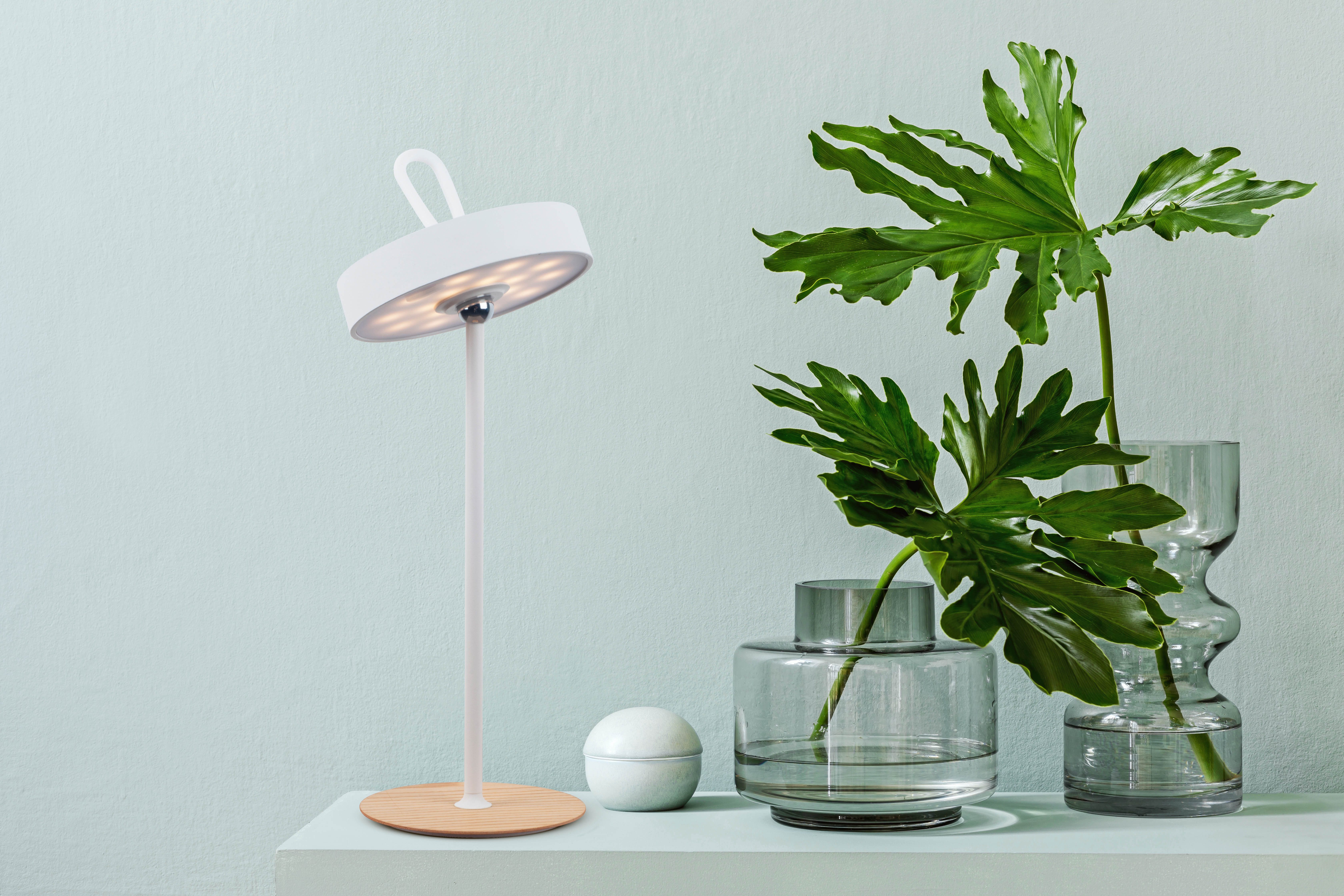OTTO home LED Tischleuchte Ellvra mit Holzfuß, abnehmbares Kopfteil als Hängeleuchte verwendbar, Dimmfunktion, LED fest integriert, Warmweiß, aufladbar, inkl Akku + USB Kabel, Kopfteil magnetisch, abnehmbar, Holz