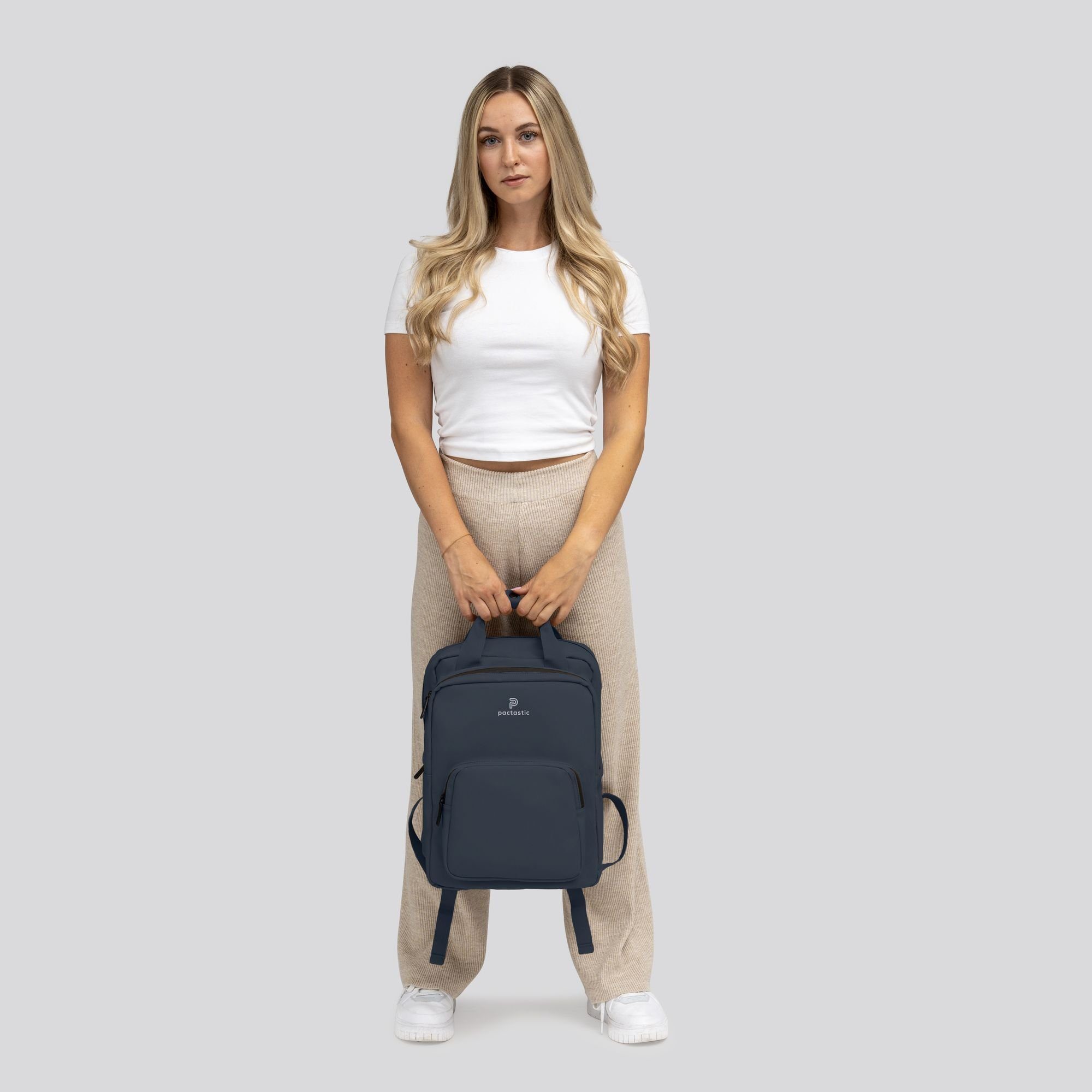 blue Collection, Urban Tech-Material dark Pactastic Veganes Daypack