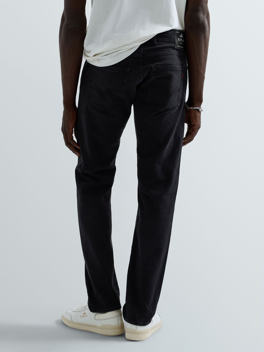 Replay Straight-Jeans GROVER in vielen verschiedenen Waschungen, mit Stretch