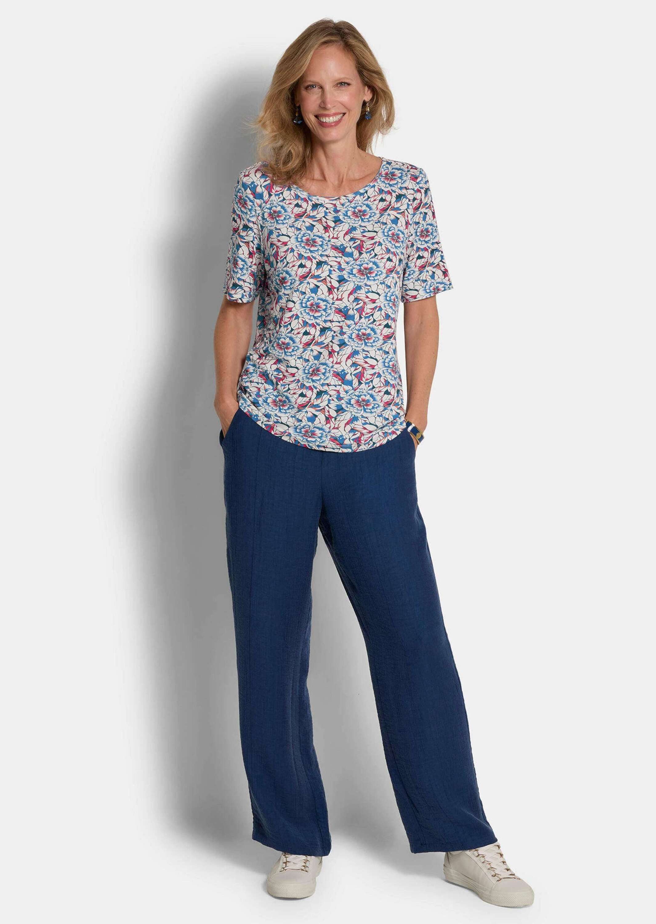 GOLDNER T-Shirt Cityshirt mit floralem Design Viskoseshirt mit schmalem U-Boot-Ausschnitt und Halbarm
