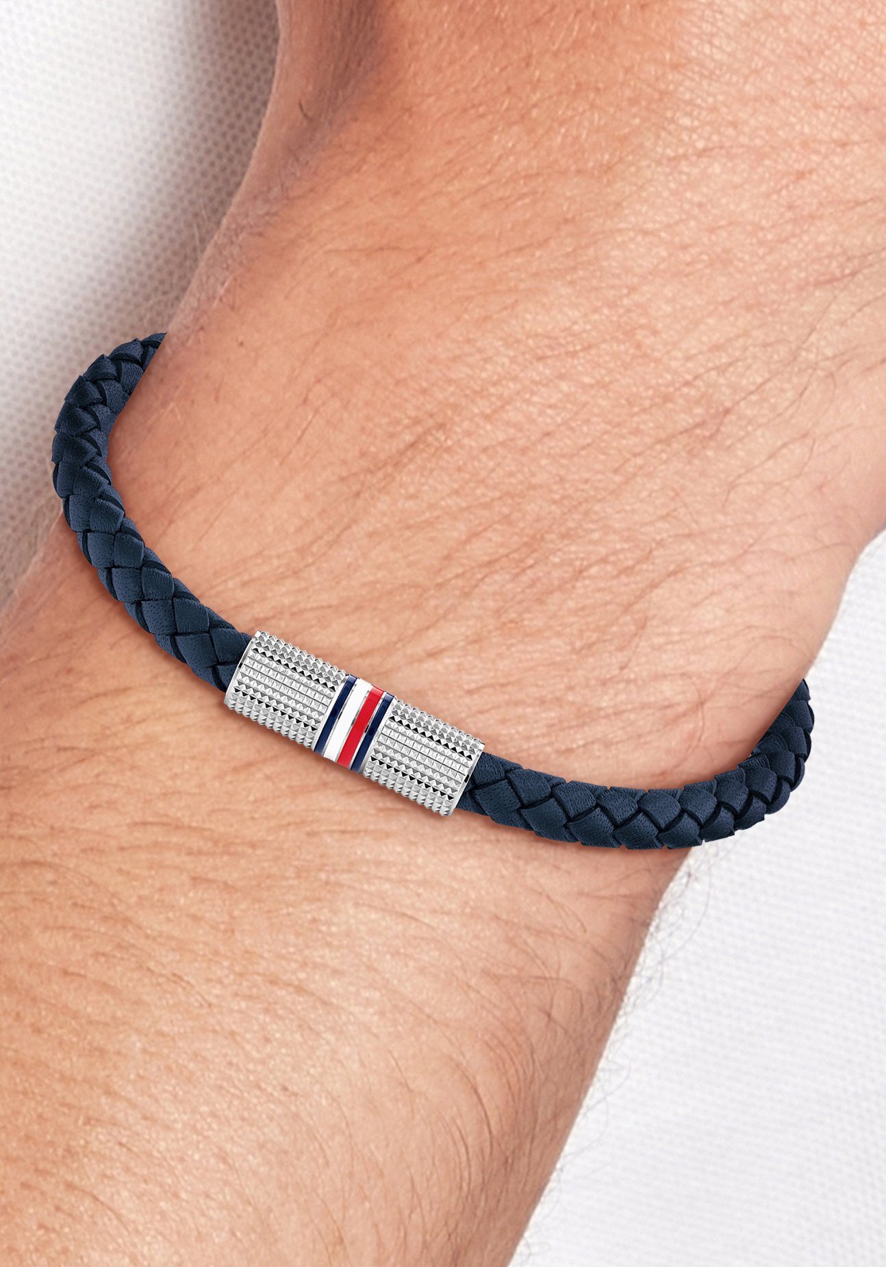 Tommy Hilfiger Armband Schmuck Armschmuck Shirt, Edelstahl Tommy Jeans! Sneaker, Lederarmband, zu Hoodie, blau-edelstahlfarben Jeans