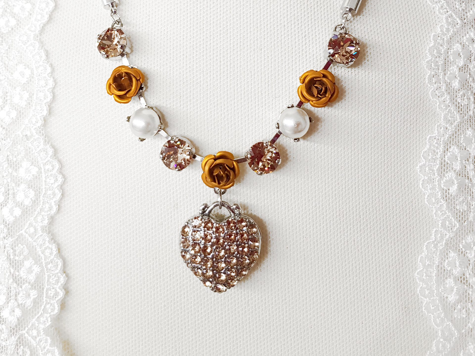 Moschen-Bayern Herzkette Trachtenkette Dirndlkette Trachtenschmuck Trachtenherz Herzkette Rose, Schmucksteine Swarovski-Kristall – Bild 5 von 5