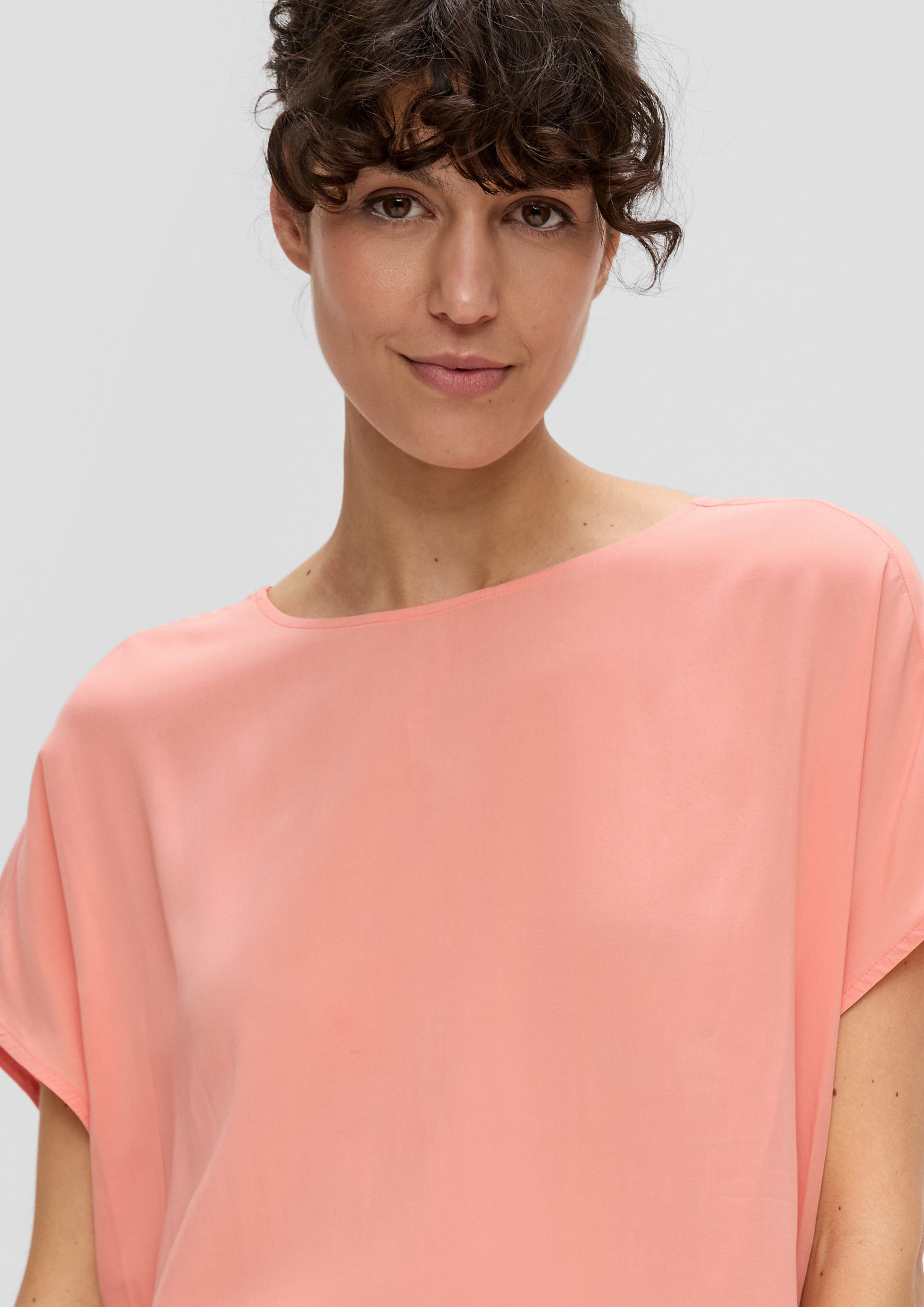 QS Kurzarmbluse Oversized Viskose-Bluse mit verlängertem günstig online kaufen