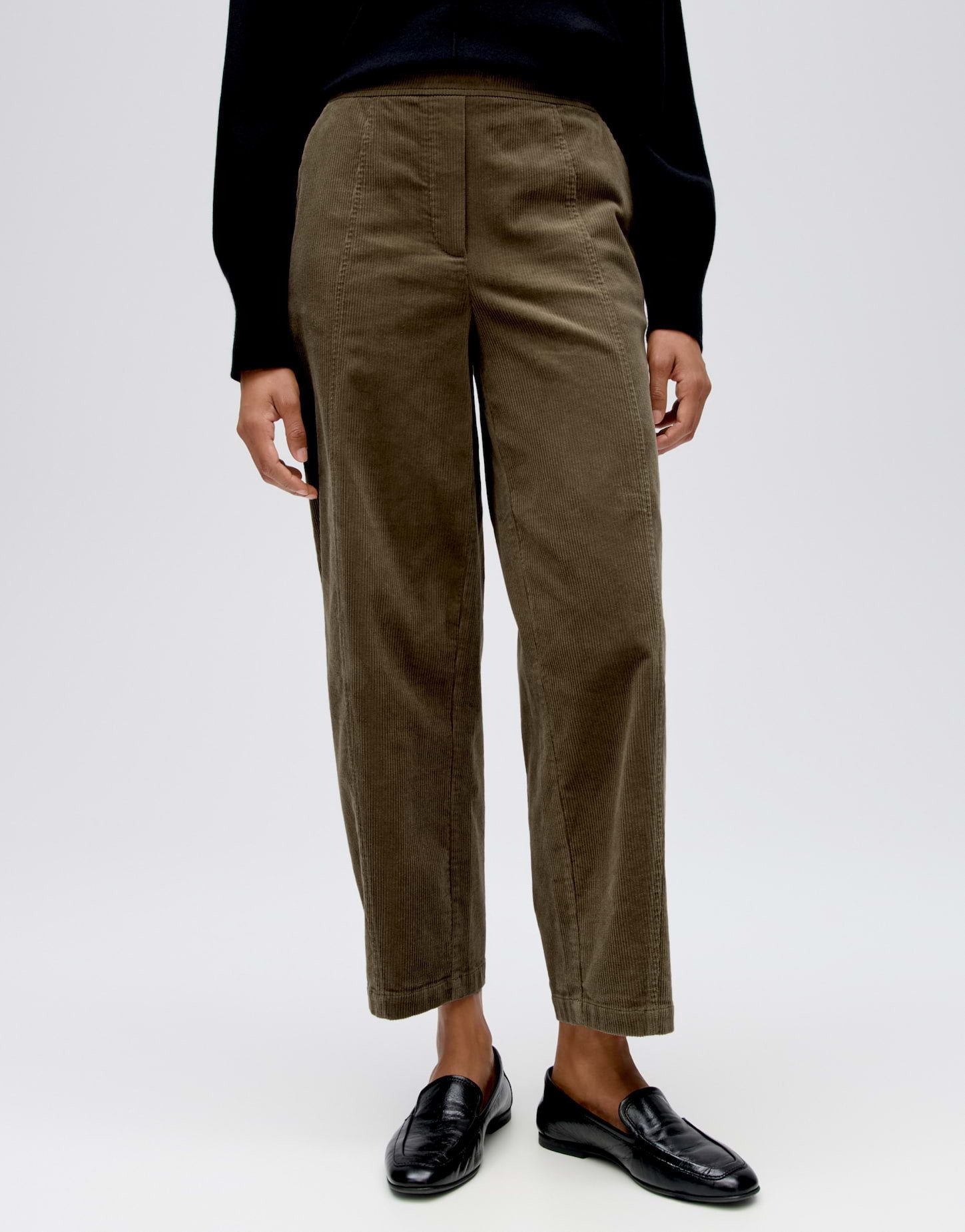 OPUS Stoffhose Marou mod aus weichem Cord Ovale Beinform mit samtiger Oberfläche und Gummibund hinten