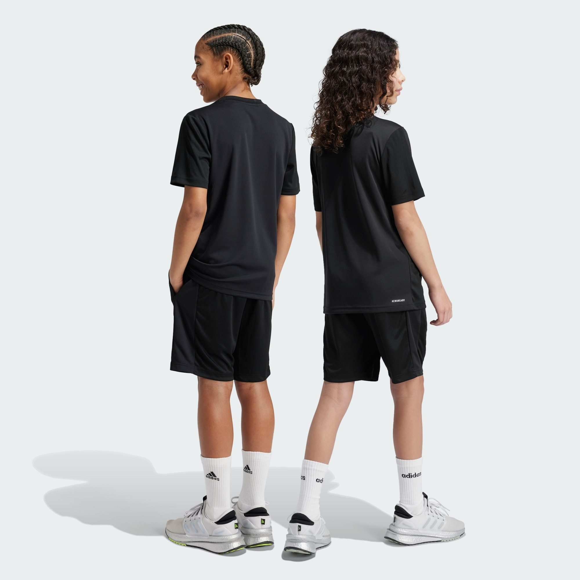 adidas Performance Shorts TRAIN ESSENTIALS LOGO REGULAR FIT KIDS SHORTS (1-tlg)