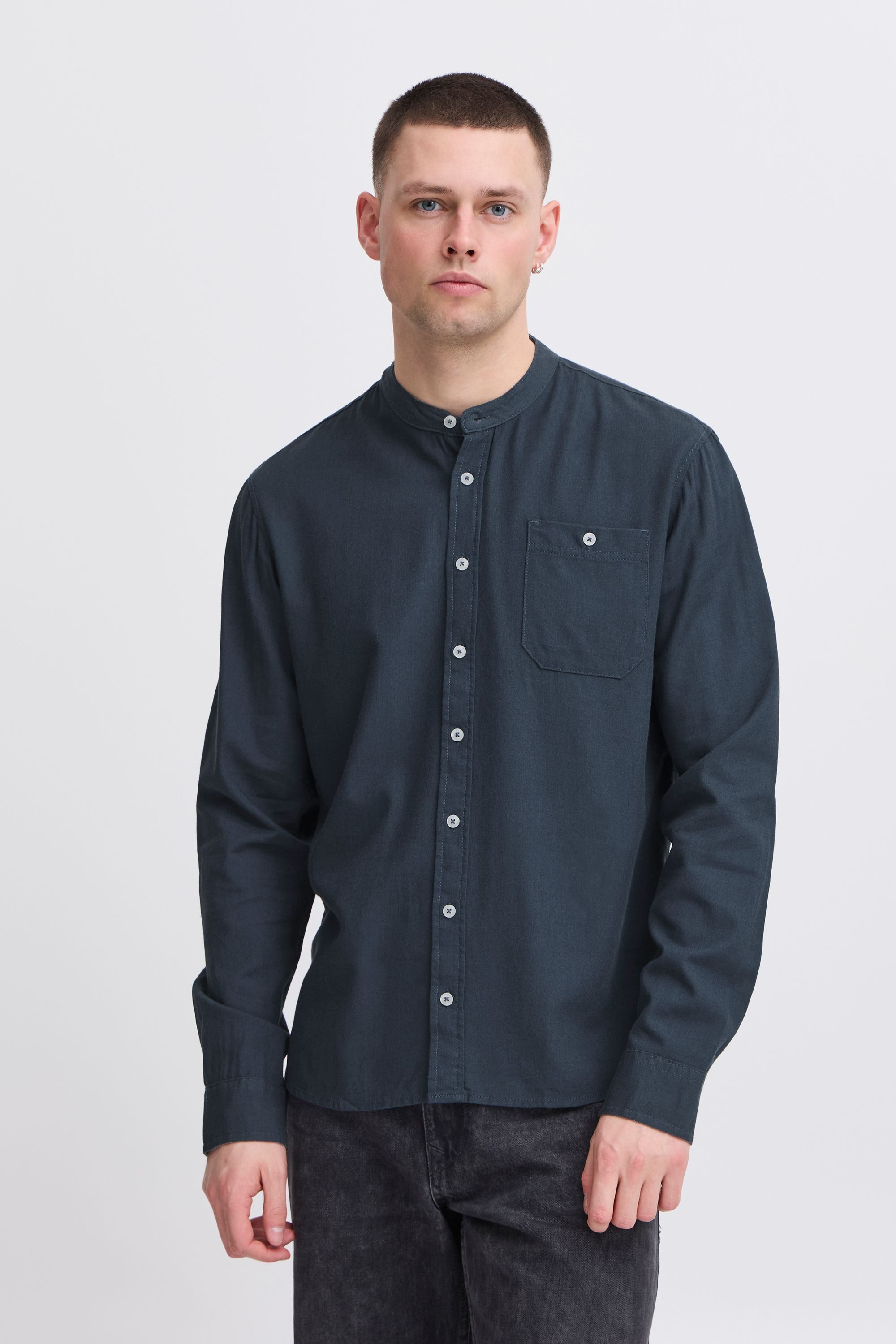 Blend Langarmhemd BHBobby Shirt mandarin Stilvolles Langarmhemd aus Leinenmix