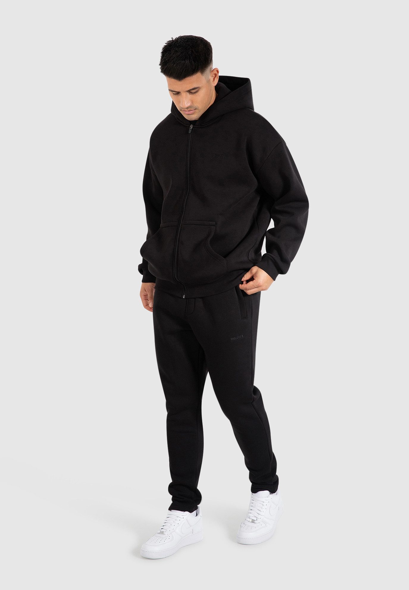 Smilodox Jogginghose Viktor, Oversize Freizeithose mit Reißverschlusstasche günstig online kaufen