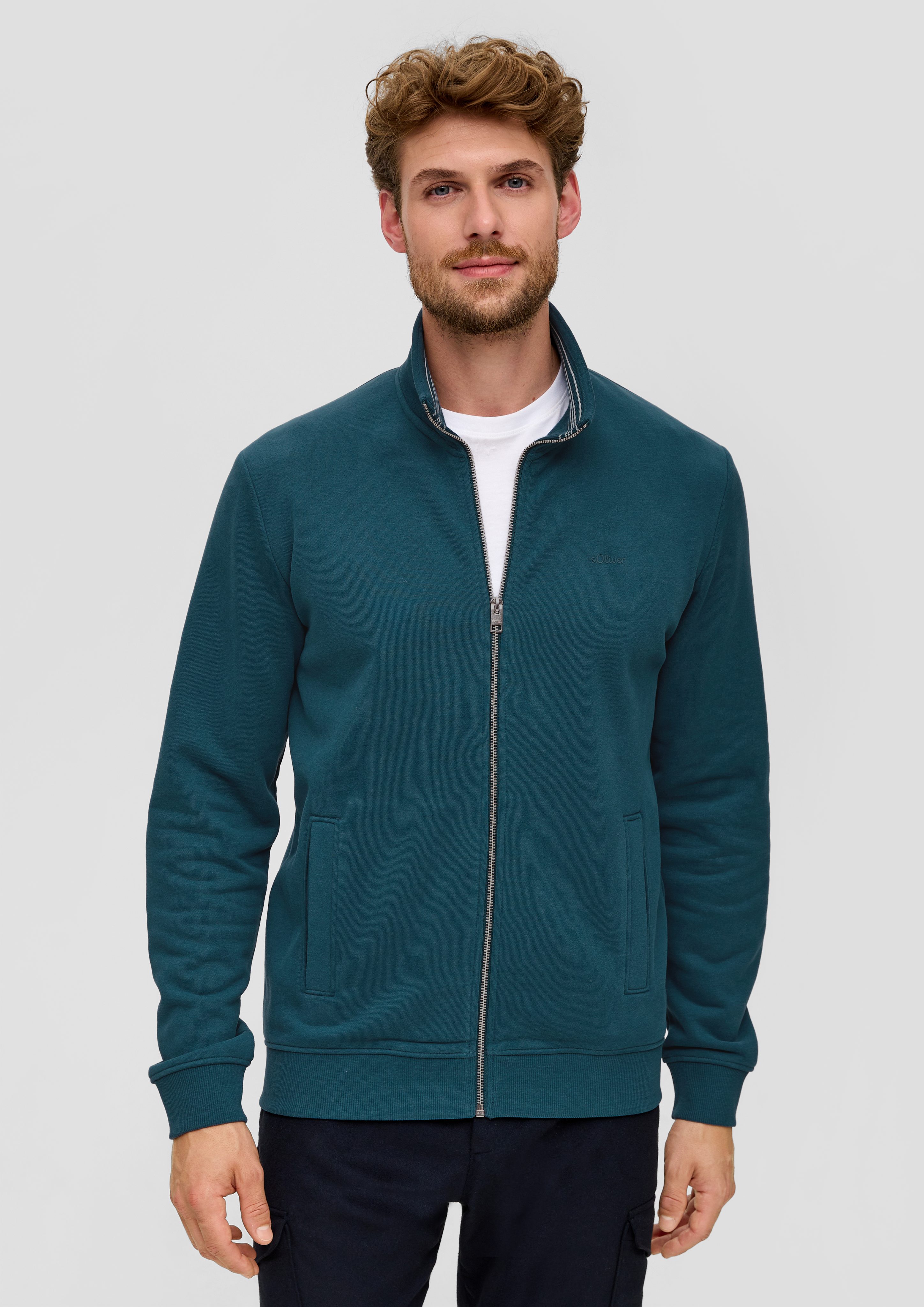 s.Oliver Allwetterjacke Sweatshirt-Jacke mit Stehkragen Logo, Streifen-Detail dunkles türkis