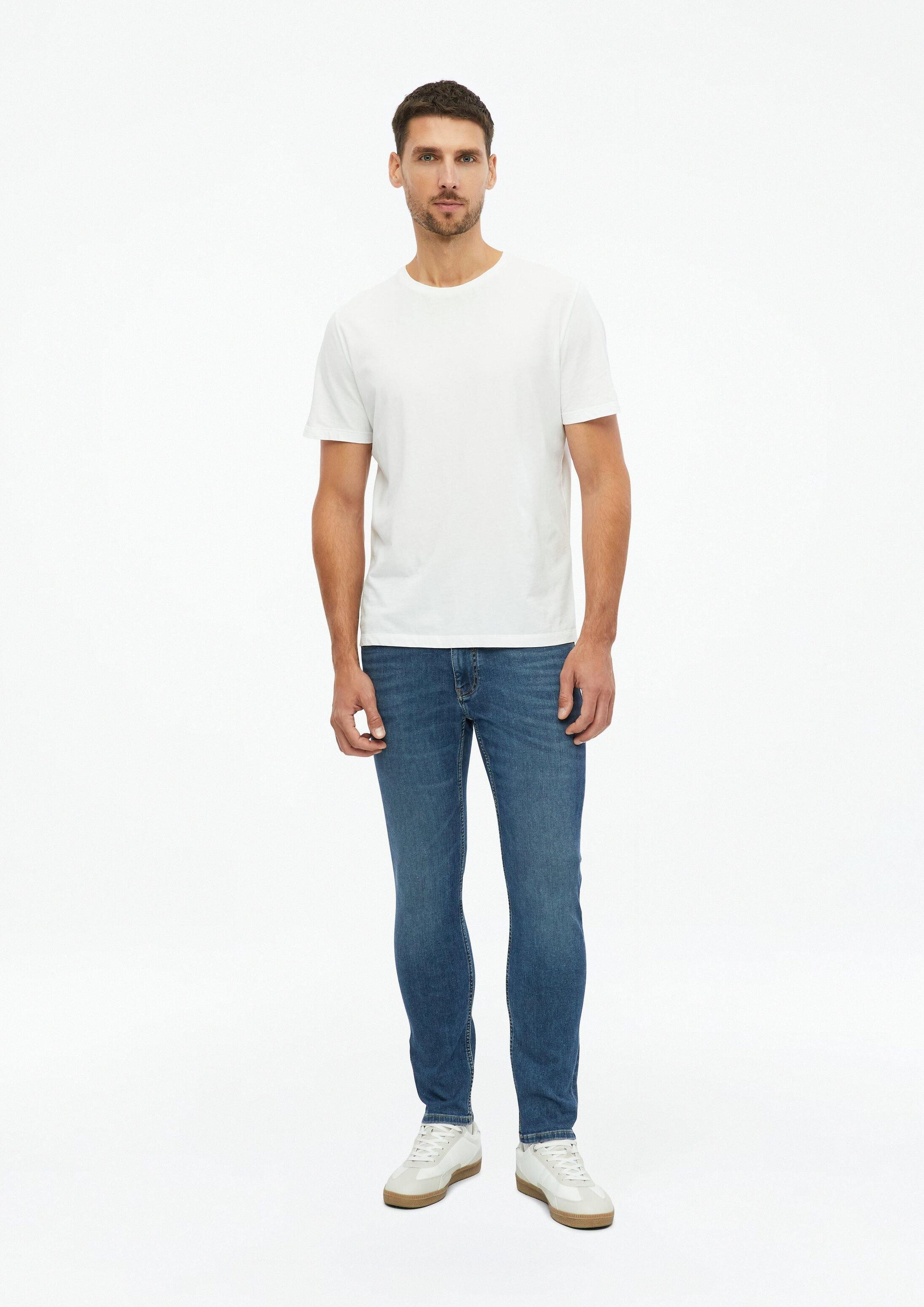 s.Oliver Slim-fit-Jeans Jeans-Hose NELIO Jeans Nelio / Slim Fit / Mid Rise / Hyper-Stretch