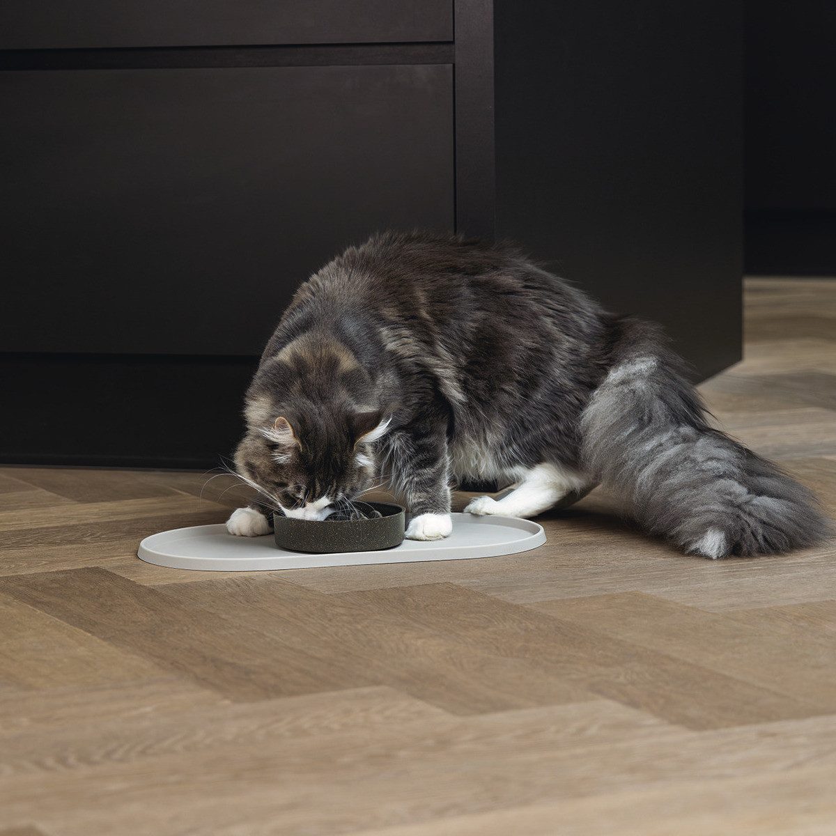 Designed By Lotte Antischlingnapf Antischling-Napf Pom grau aus Bambus für Katzen