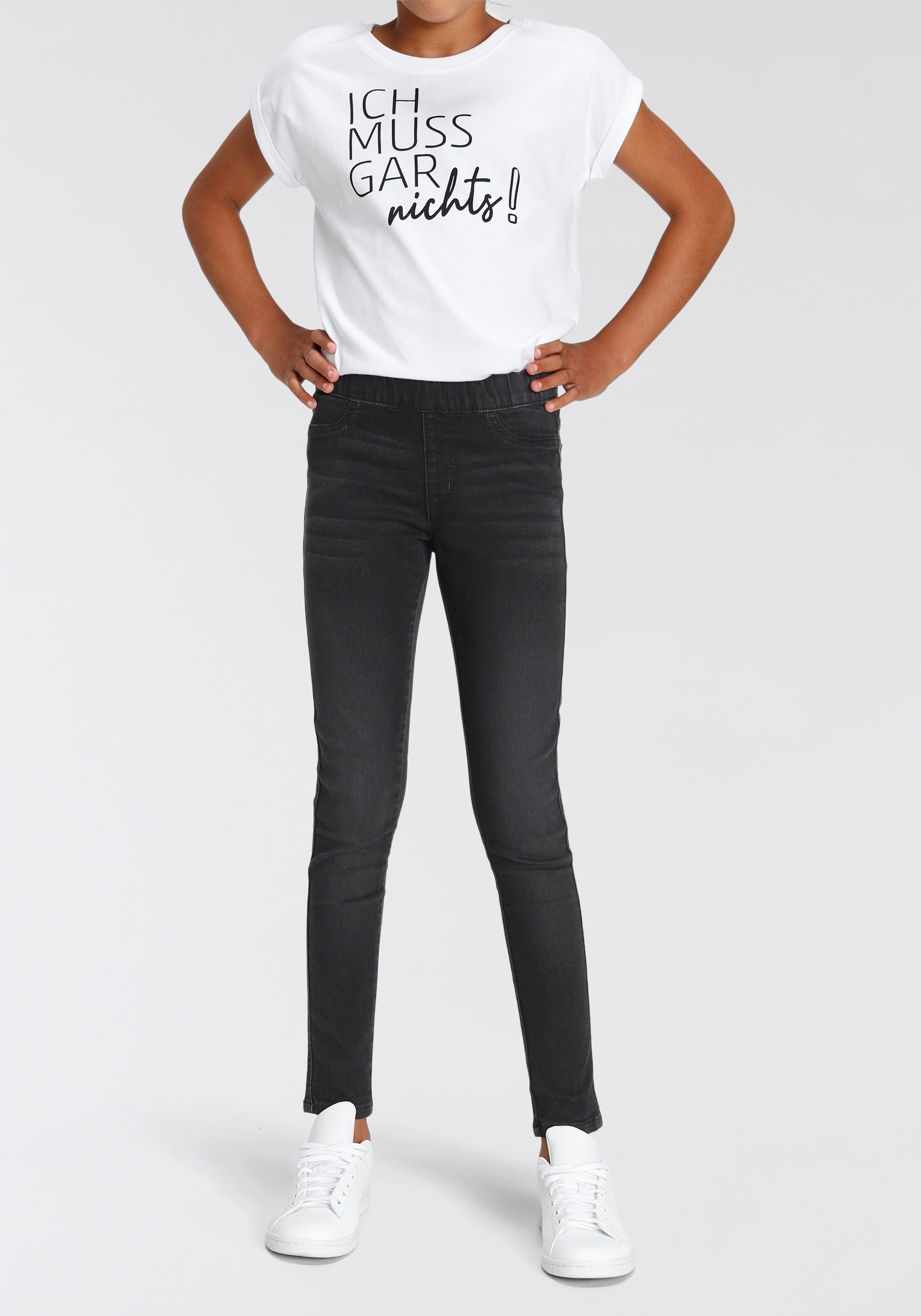 KIDSWORLD Jeansjeggings, Stetch-Jeans mit schmalem Bein schmale Passform, abgesteppter Beinabschluss, niedrige Leibhöhe