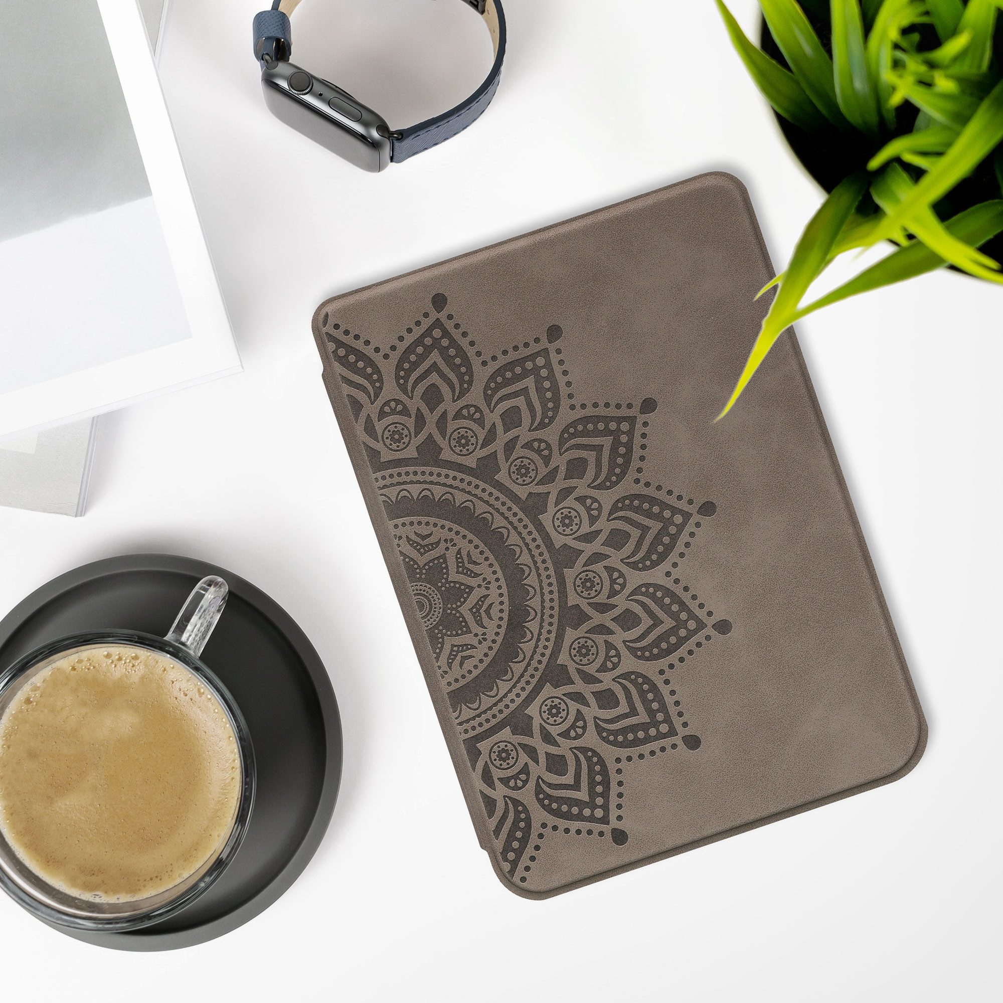 kwmobile E-Reader-Hülle Schutzhülle für Kobo Clara BW / Clara Colour / Tolino Shine (5), eReader Flip Case mit Auto Sleep Funktion