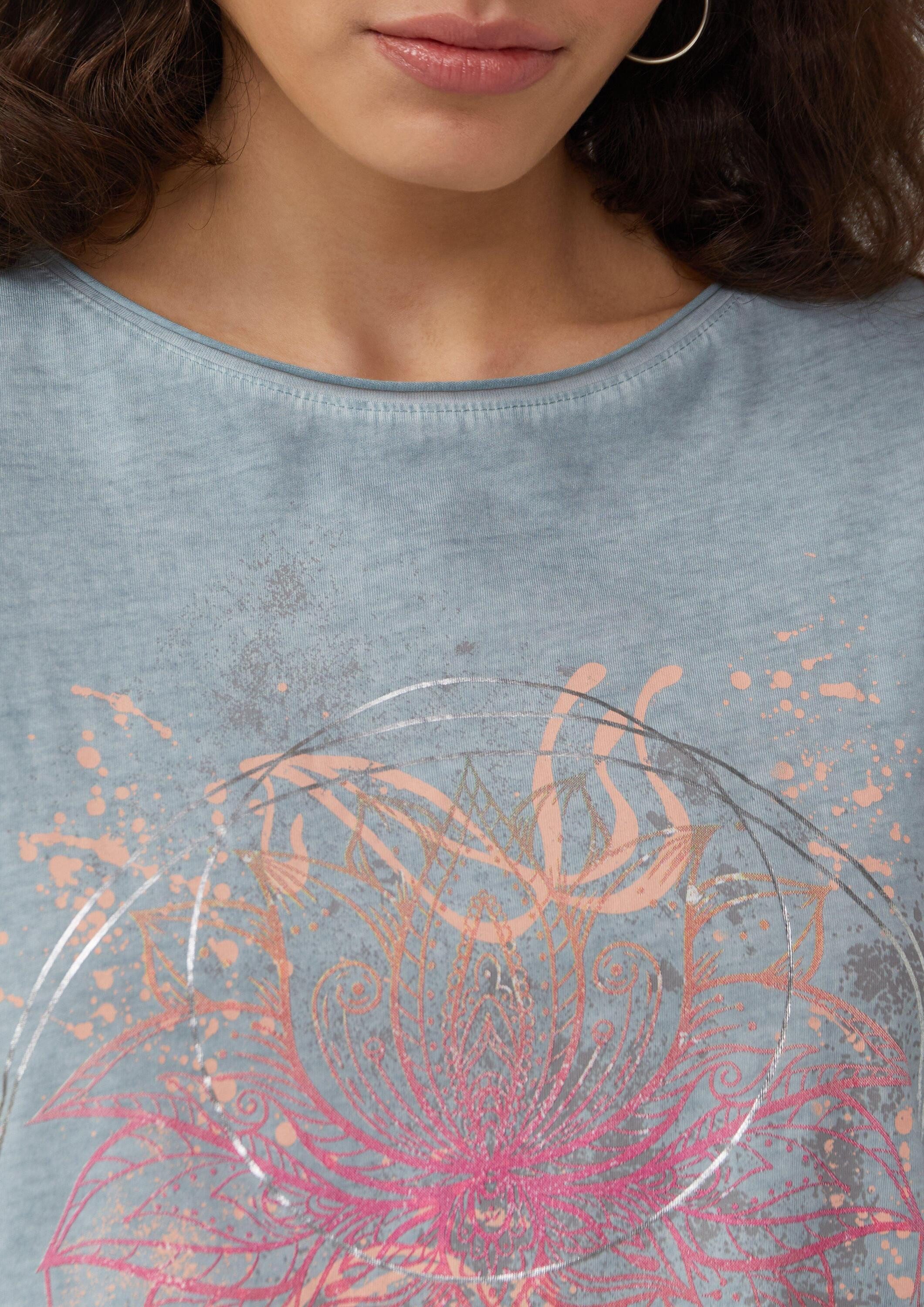 QS Kurzarmshirt T-Shirt Oversize-Shirt in gewaschener Optik mit Frontprint