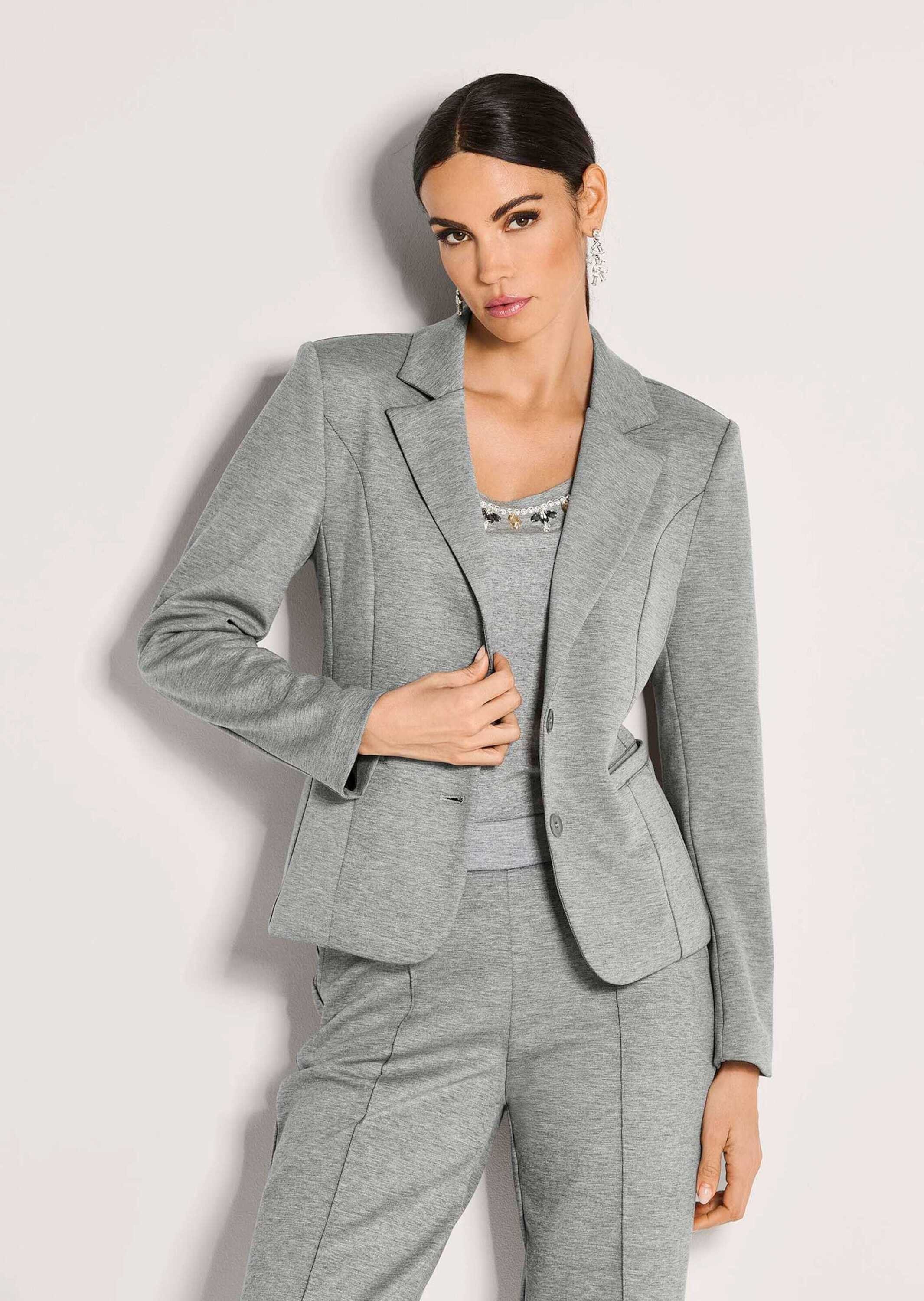 MADELEINE Kurzblazer Jersey-Blazer in modischer Kurzform Taillierter Blazer günstig online kaufen