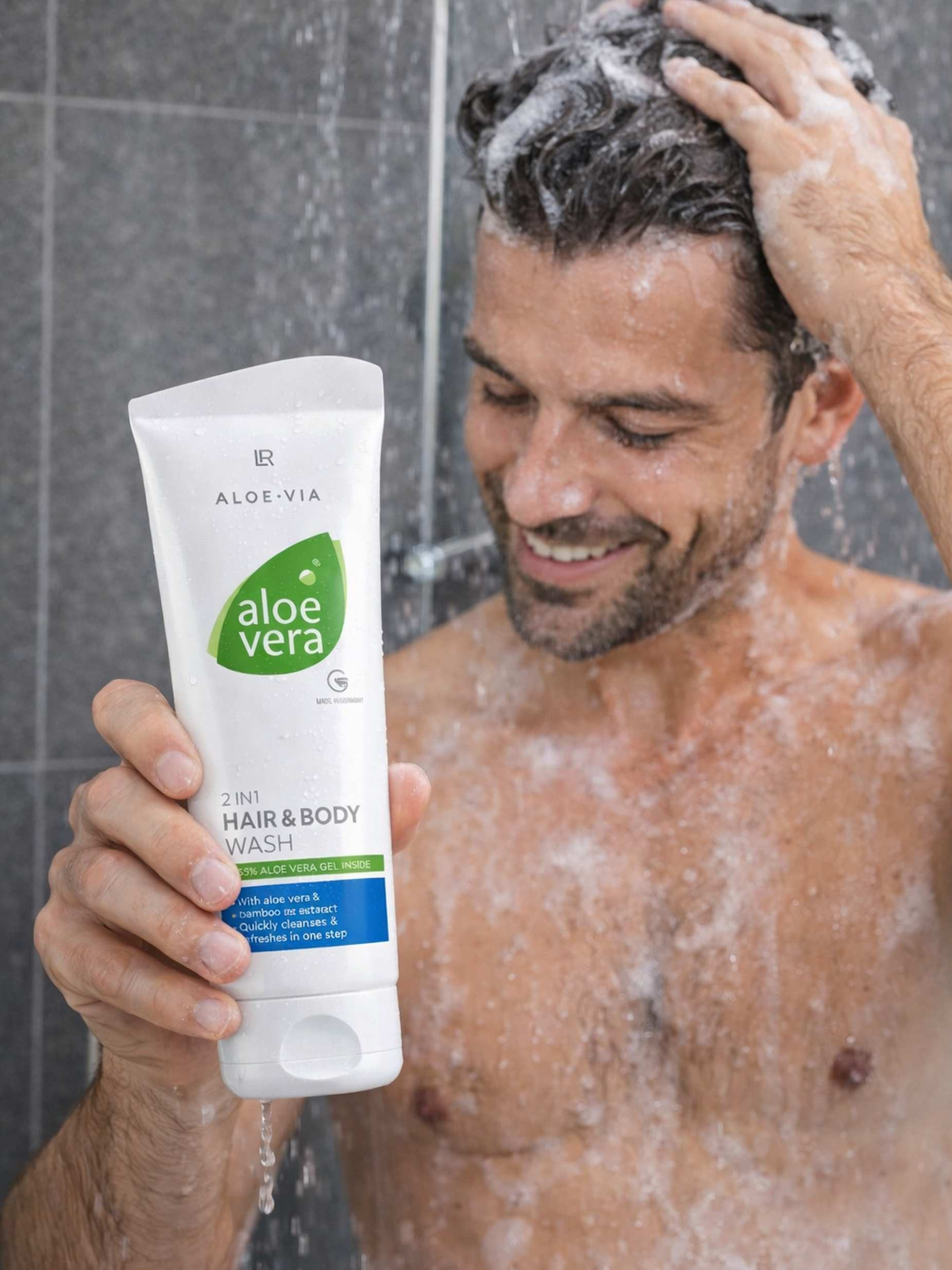 LR Haarshampoo Aloe Vera 2 in 1 Hair & Body Wash mit Bambus für Haut und Haar 250 ml, Packung