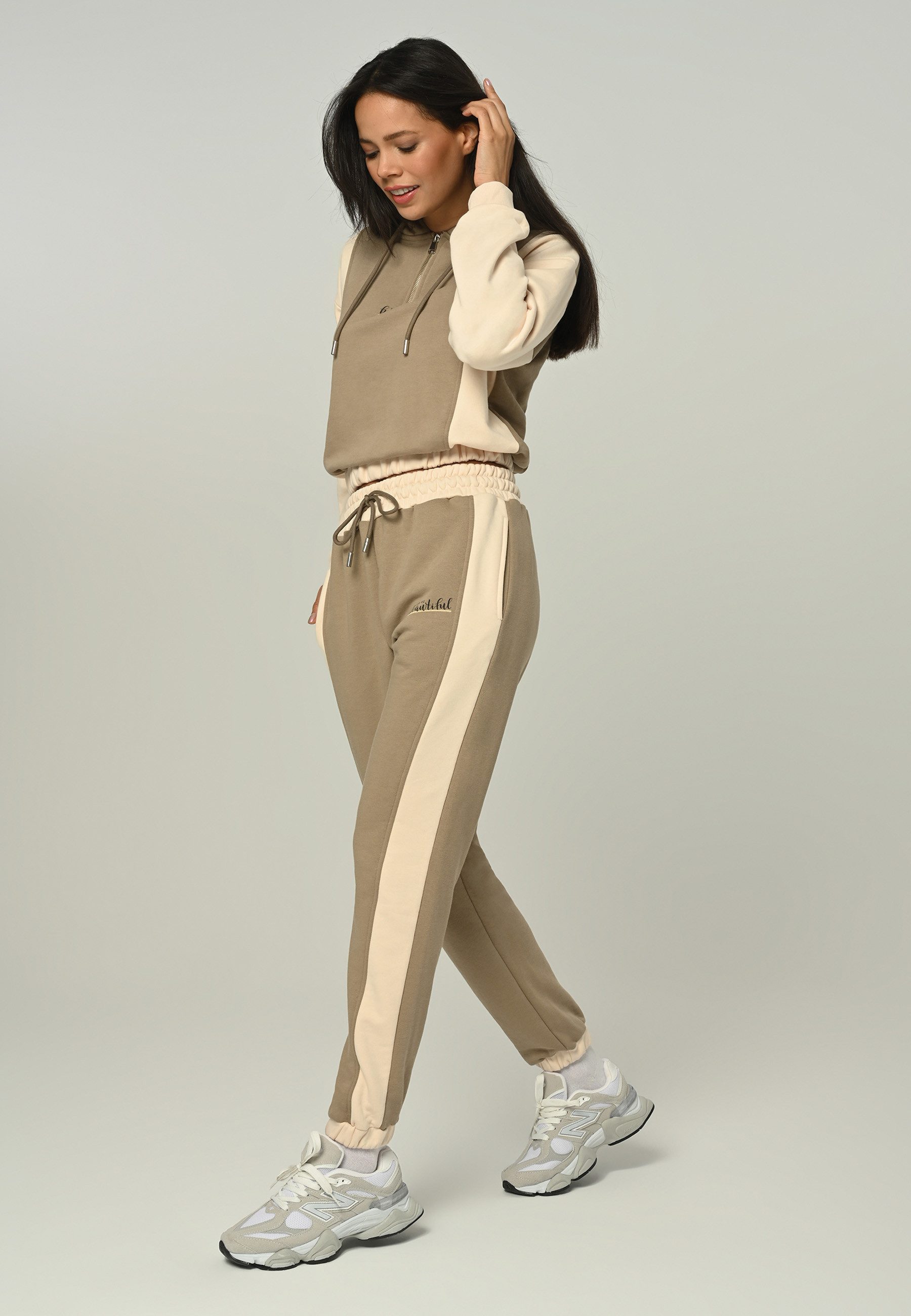Tom Barron Trainingsanzug Women Regular Tracksuit With Two Colors, mit modernem Design – Bild 4 von 5