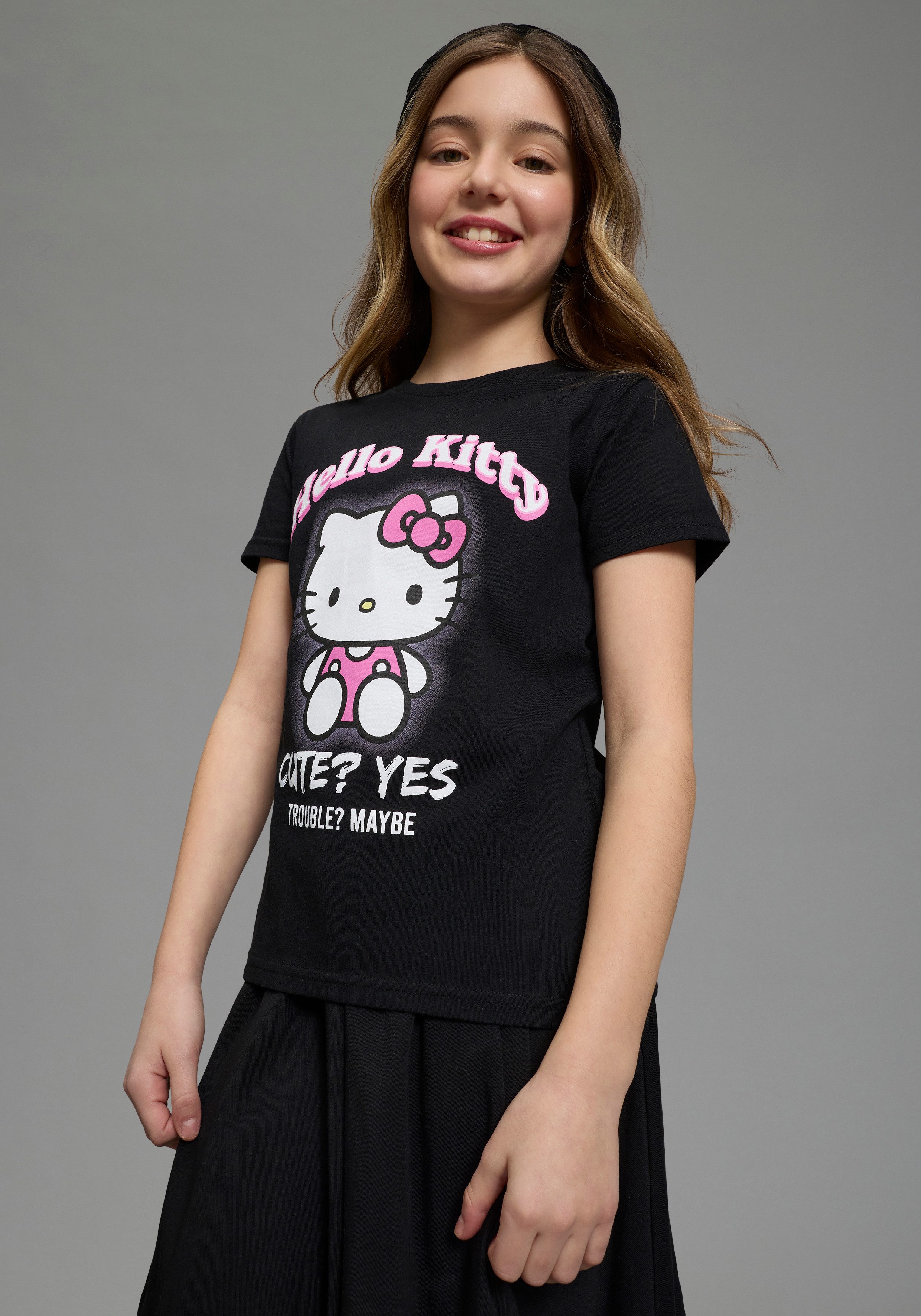 KIDSWORLD T-Shirt HELLO KITTY T-Shirt: Cute? Kurzarm, Rundhalsausschnitt, bedruckt, normale Länge