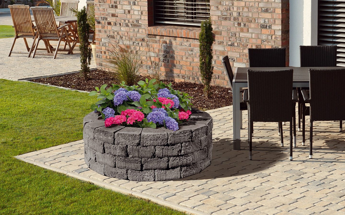 Diephaus Mauerstein RISO BASALT 23/17/21,5/10CM 192/DBP