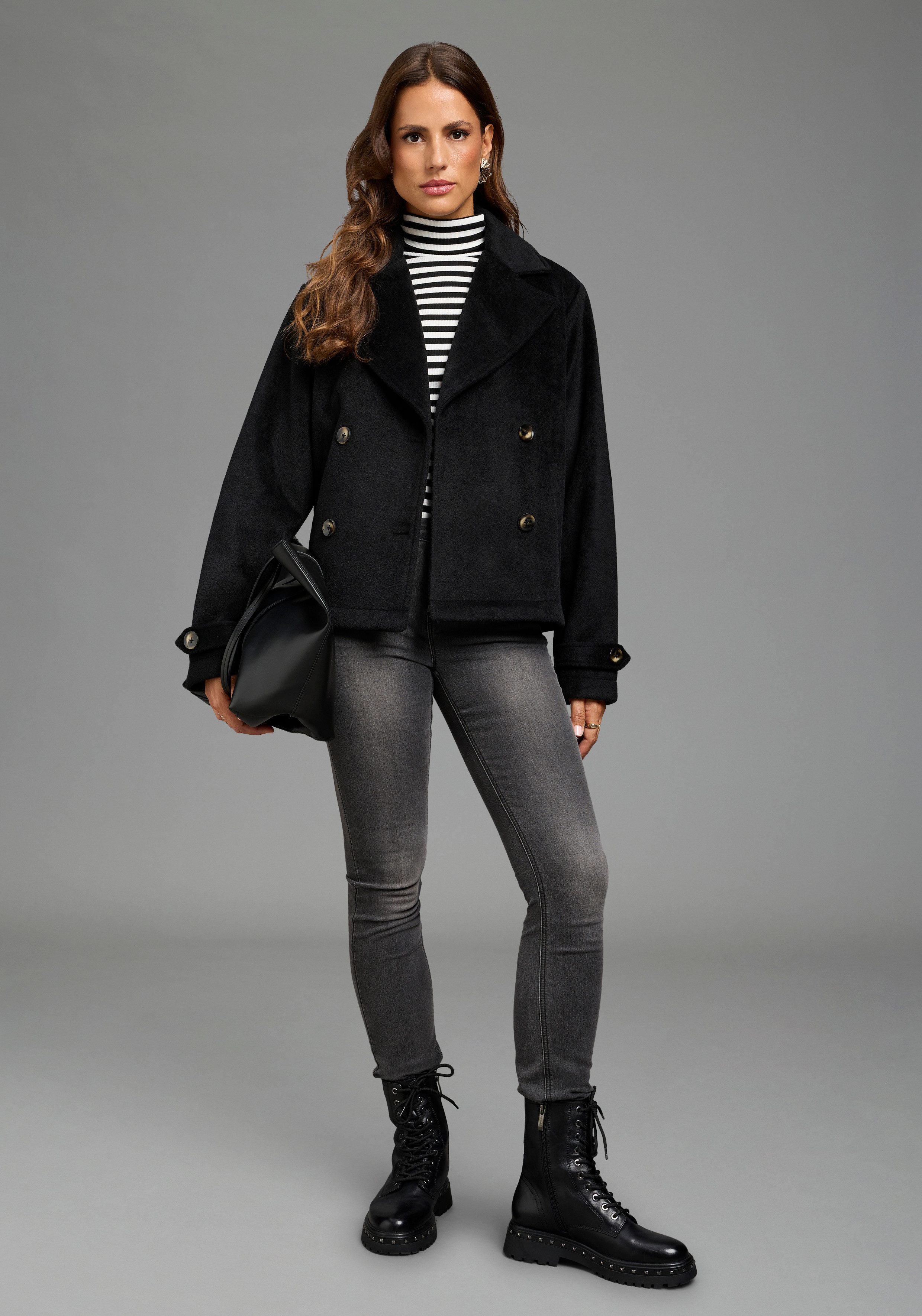 Zum Outfit 11