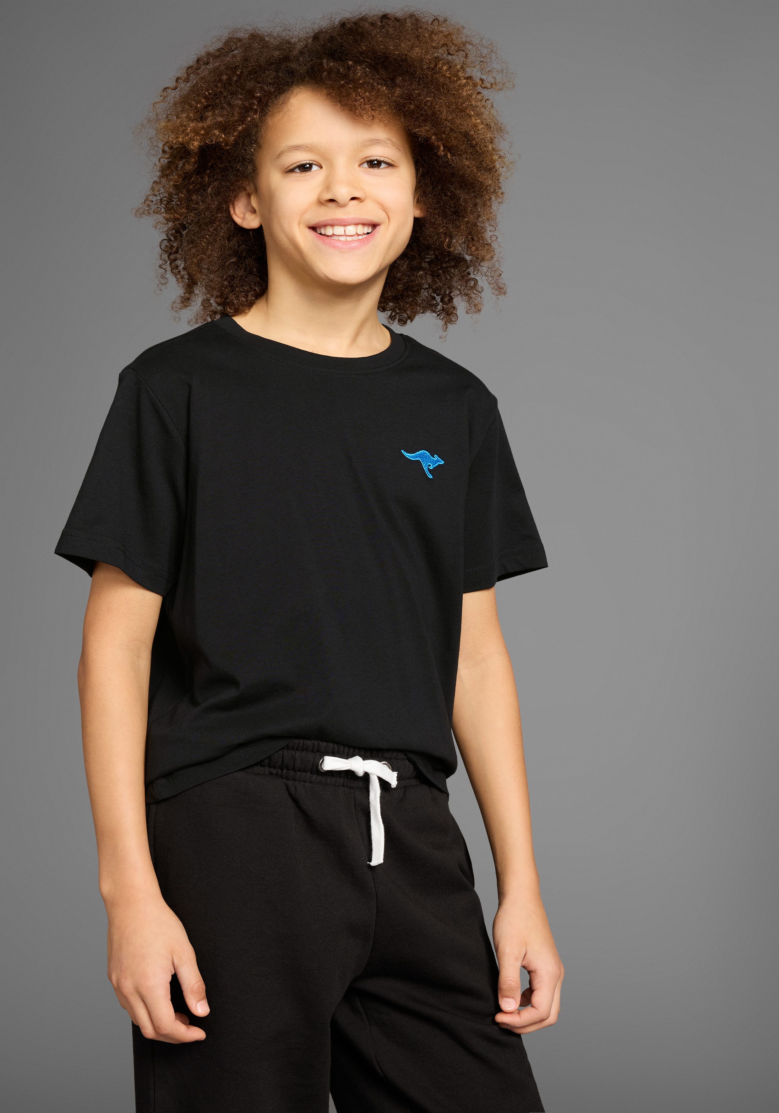 KangaROOS T-Shirt 2er Pack T-Shirts mit kleiner Stickerei (Packung, 2-tlg., 2), 2 T-Shirts mit Stickerei