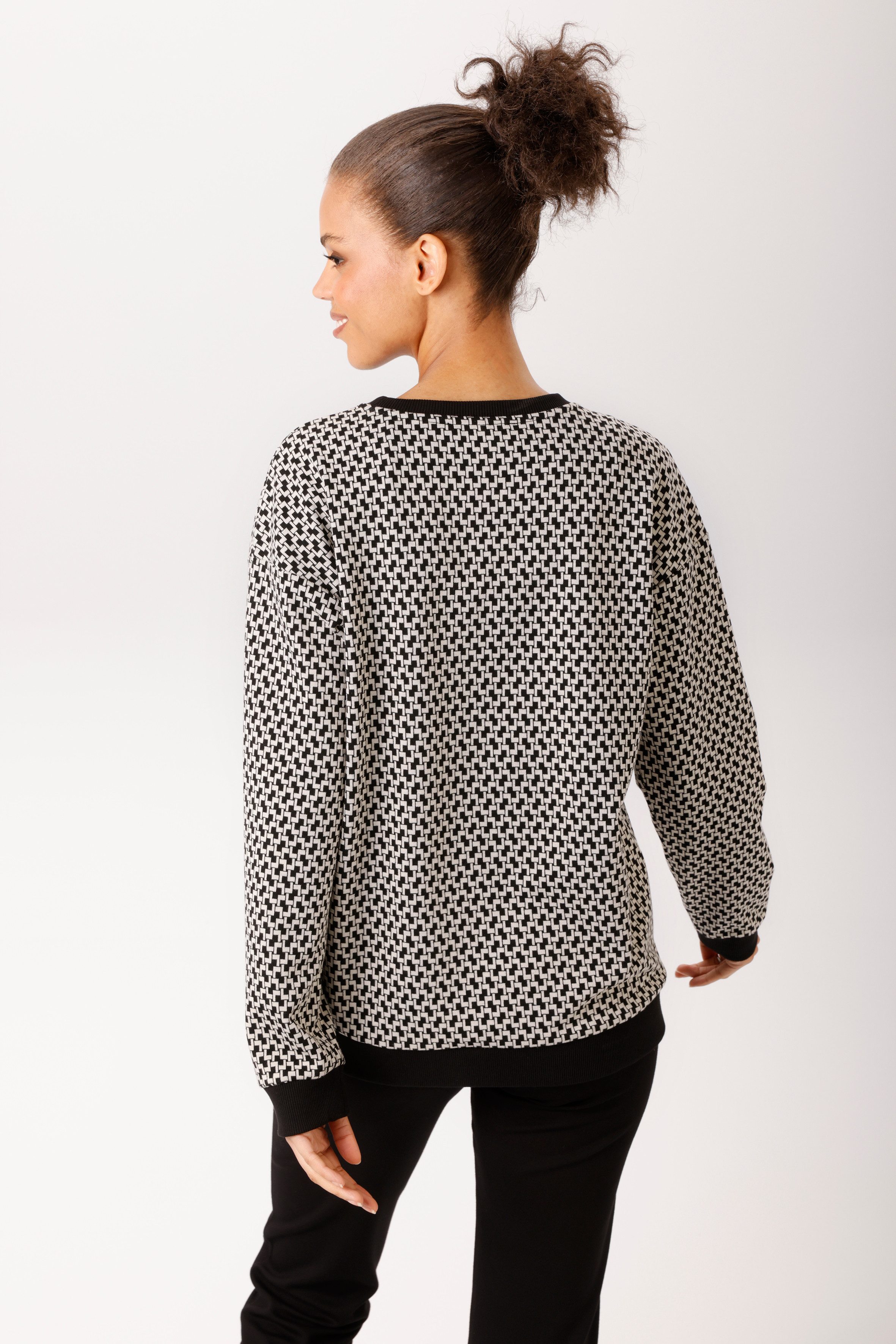 Aniston CASUAL Sweatshirt mit grafischem Minimal-Muster - NEUE KOLLEKTION – Bild 2 von 5