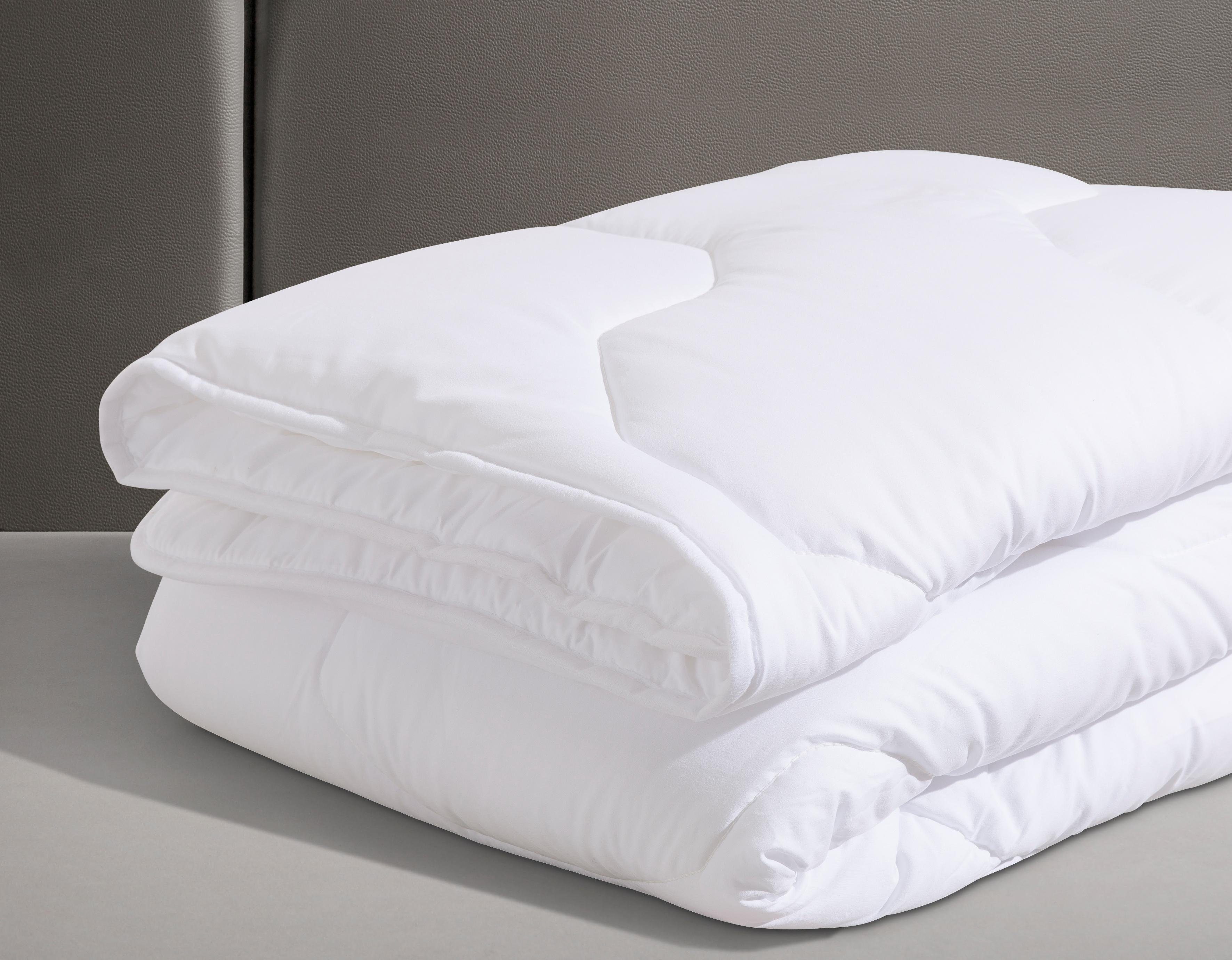 Beco Kunstfaserbettdecke Antibac, Füllung: 100% Polyester, Bezug: Microfaser, Ideal für Hausstauballergiker und Personen mit hohen Hygieneansprüchen