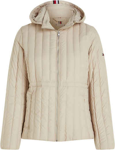 Tommy Hilfiger Curve Daunenjacke CRV FEMININE LW DOWN JACKET mit Tommy Hilfiger Markenlabel