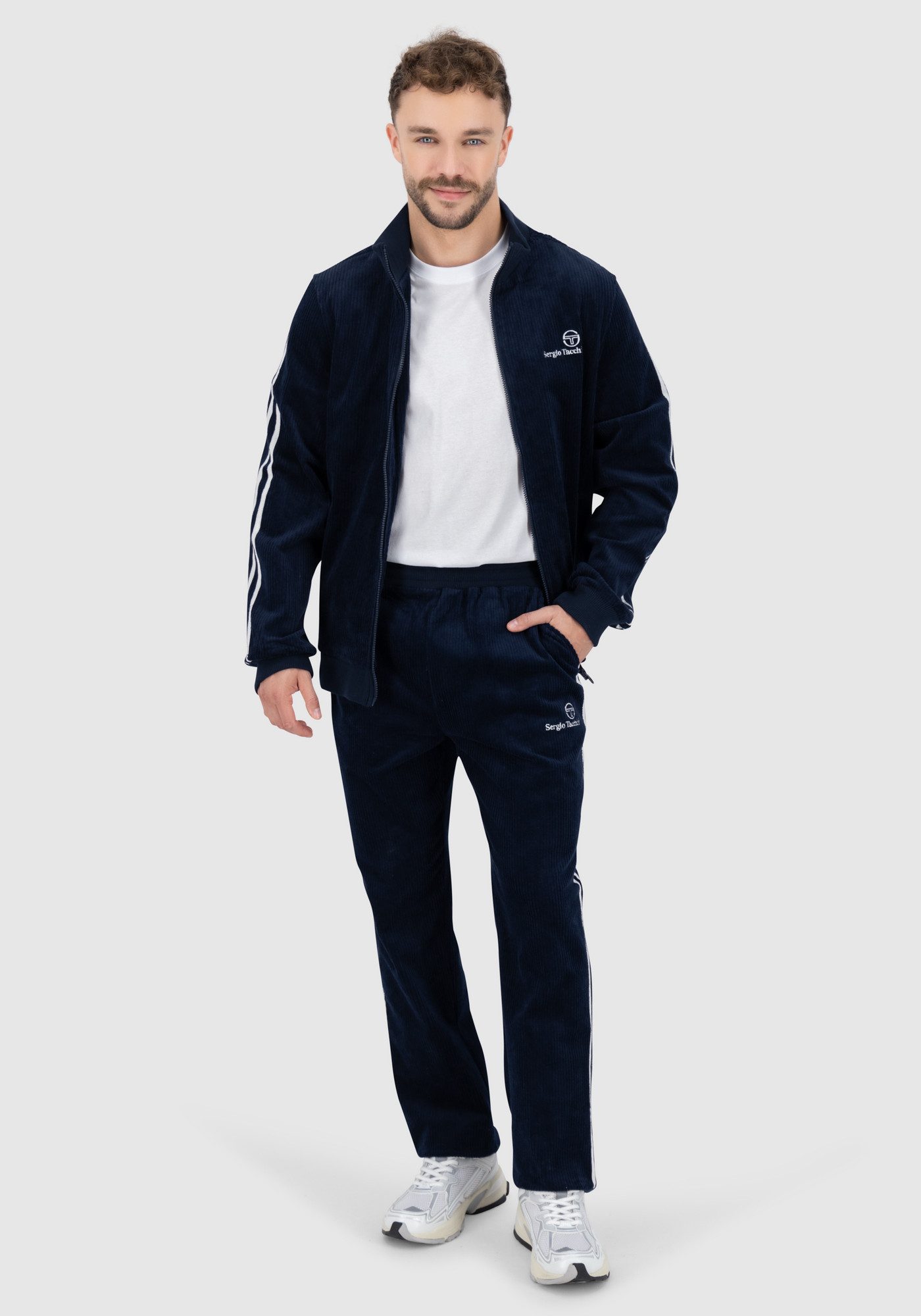 Sergio Tacchini Jogginghose EDGAR CORDUROY TRACK PANTS Herren Trainingshose Herren, Jogginghose, Retro, Sporthose, Streetwear, Sale