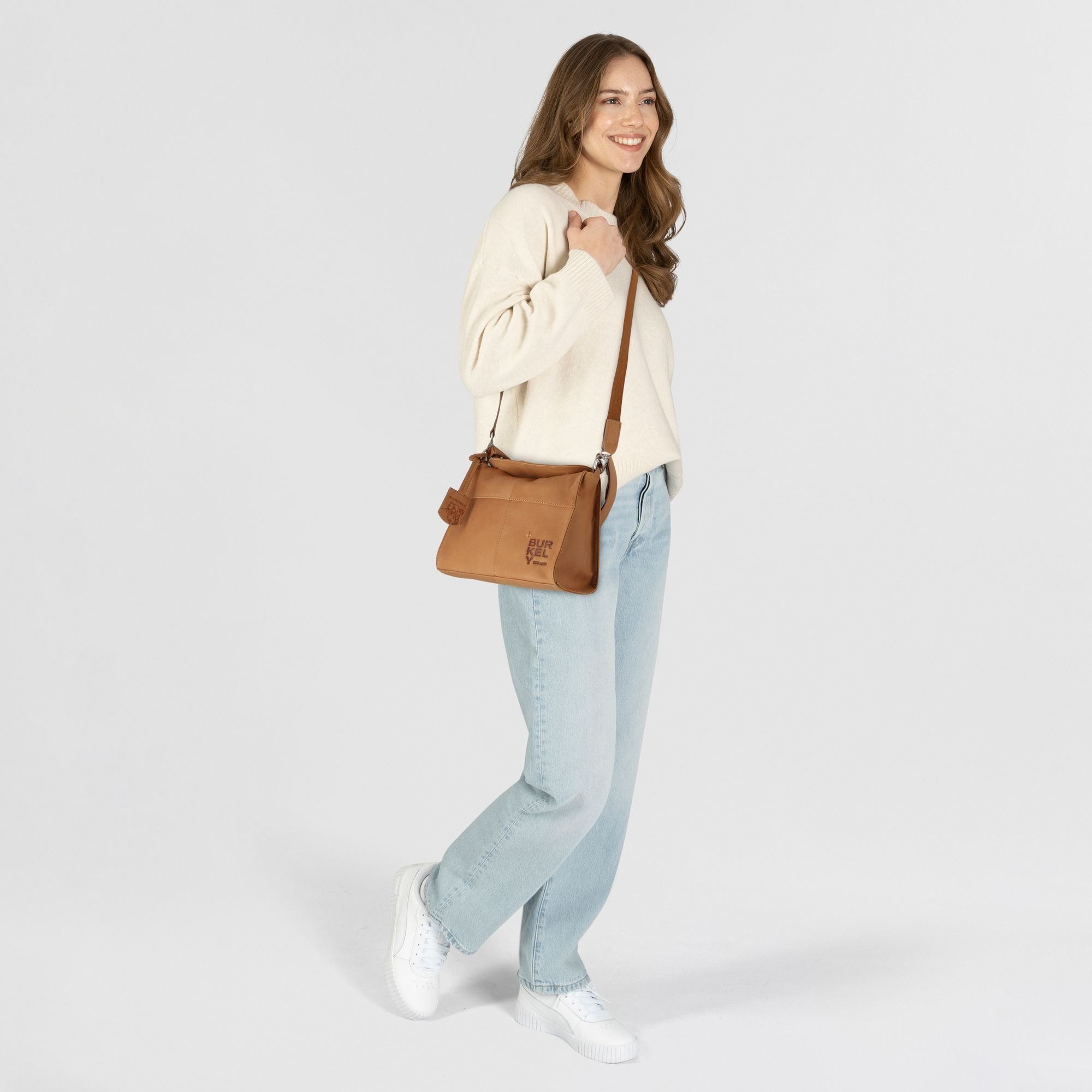 Burkely Schultertasche Rogue Robyn, Leder günstig online kaufen