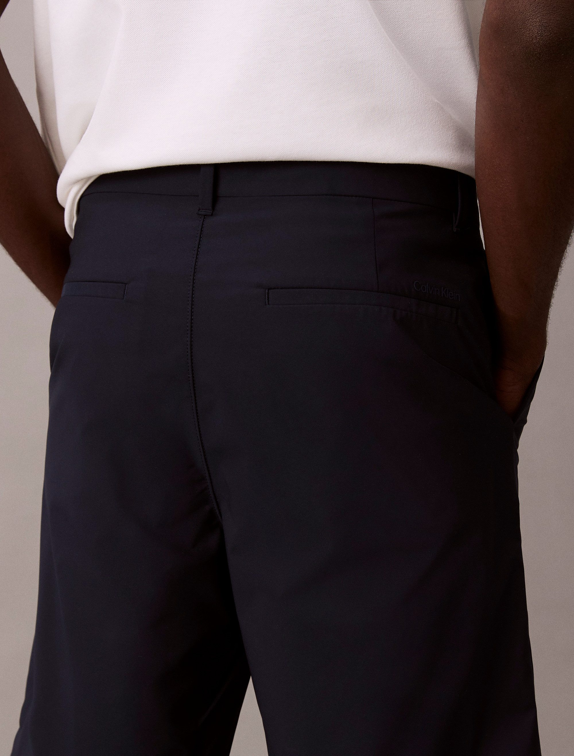 Calvin Klein Shorts CLASSIC TECH SHORT 9 in Mit Gürtelschlaufen günstig online kaufen