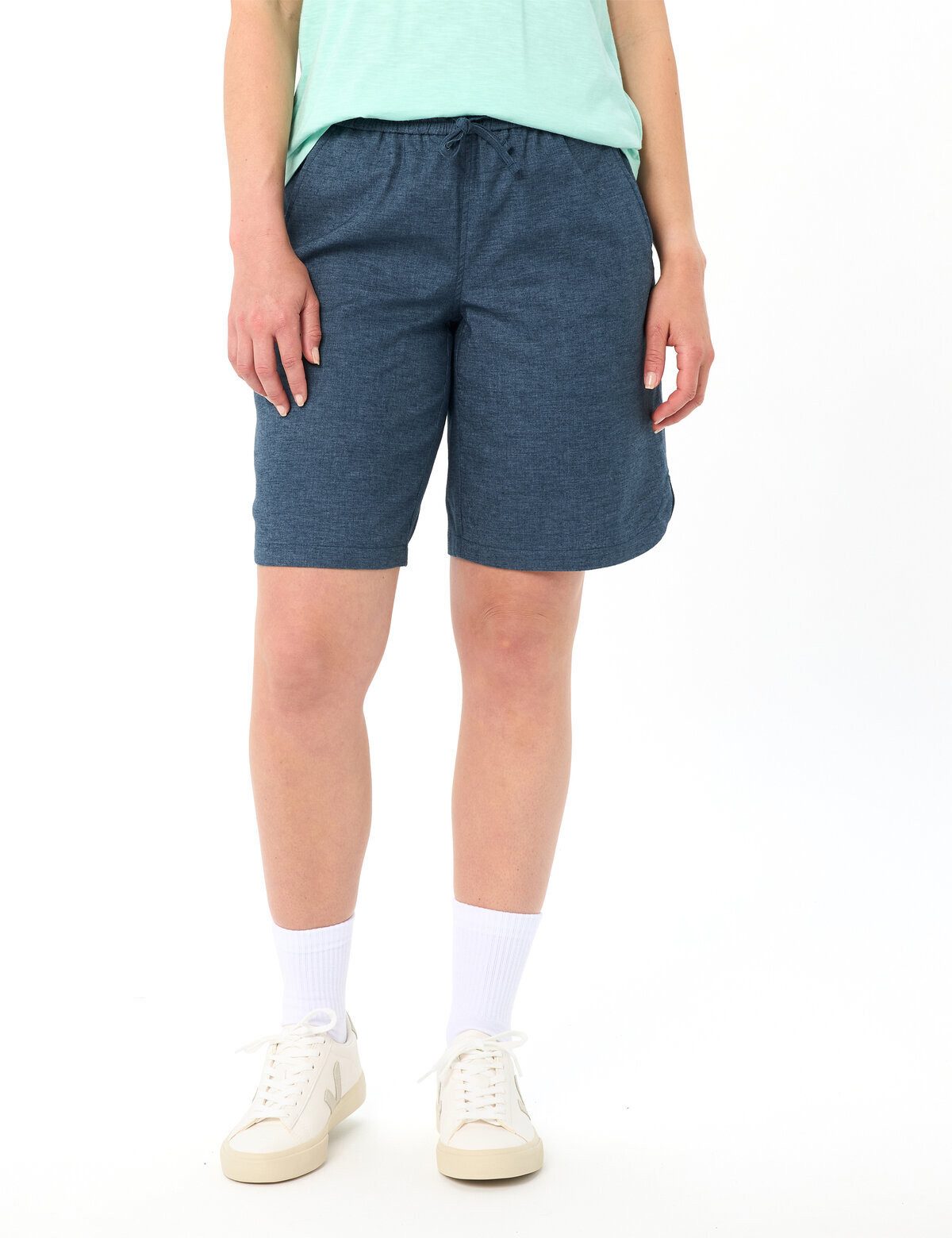 VAUDE Funktionshose Women's Redmont Shorts IV (1-tlg) schnellstrocknende und strapazierfähige Outdoor-Hose