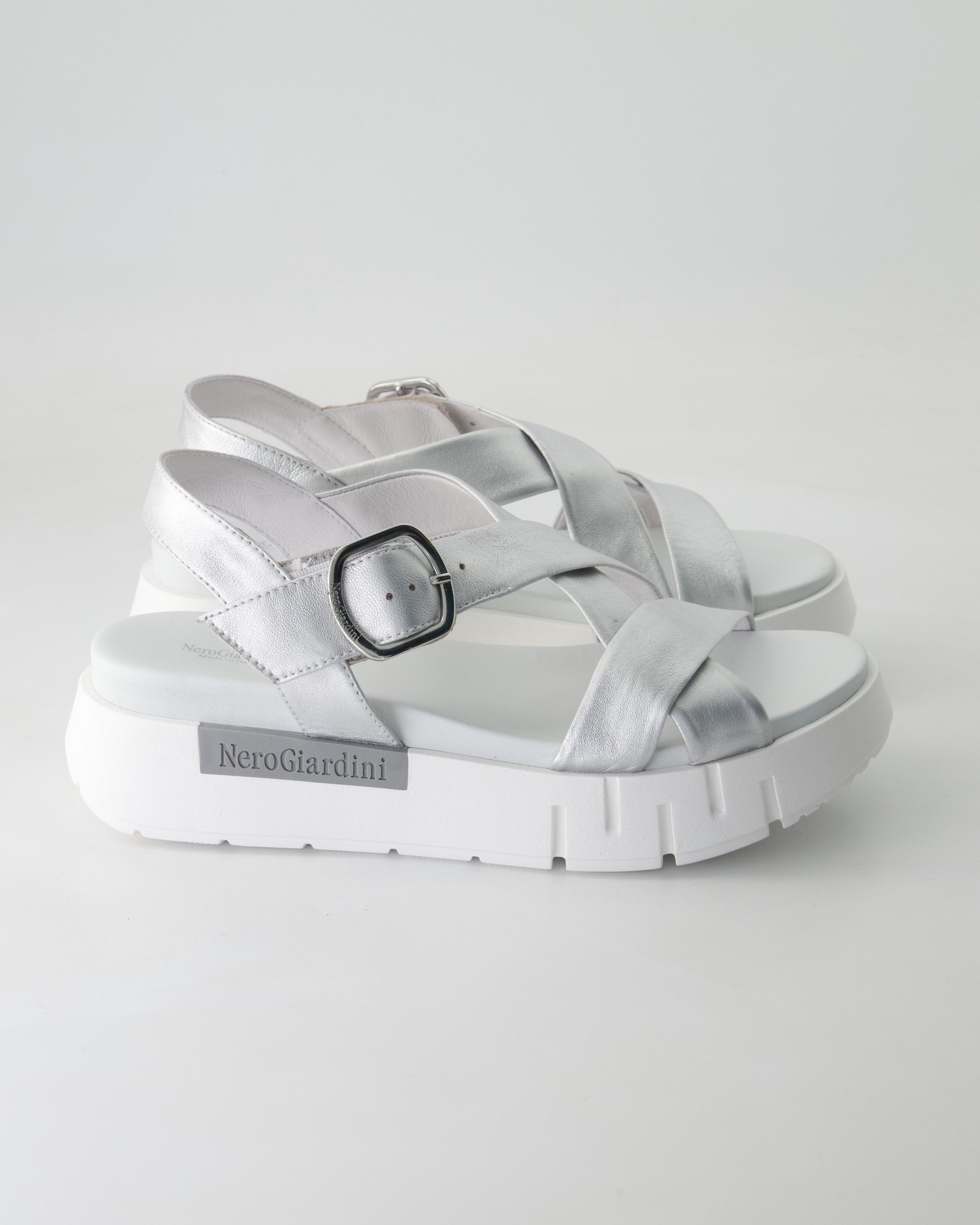Nero Giardini E513697D-700 Sandale Obermaterial: Leder günstig online kaufen