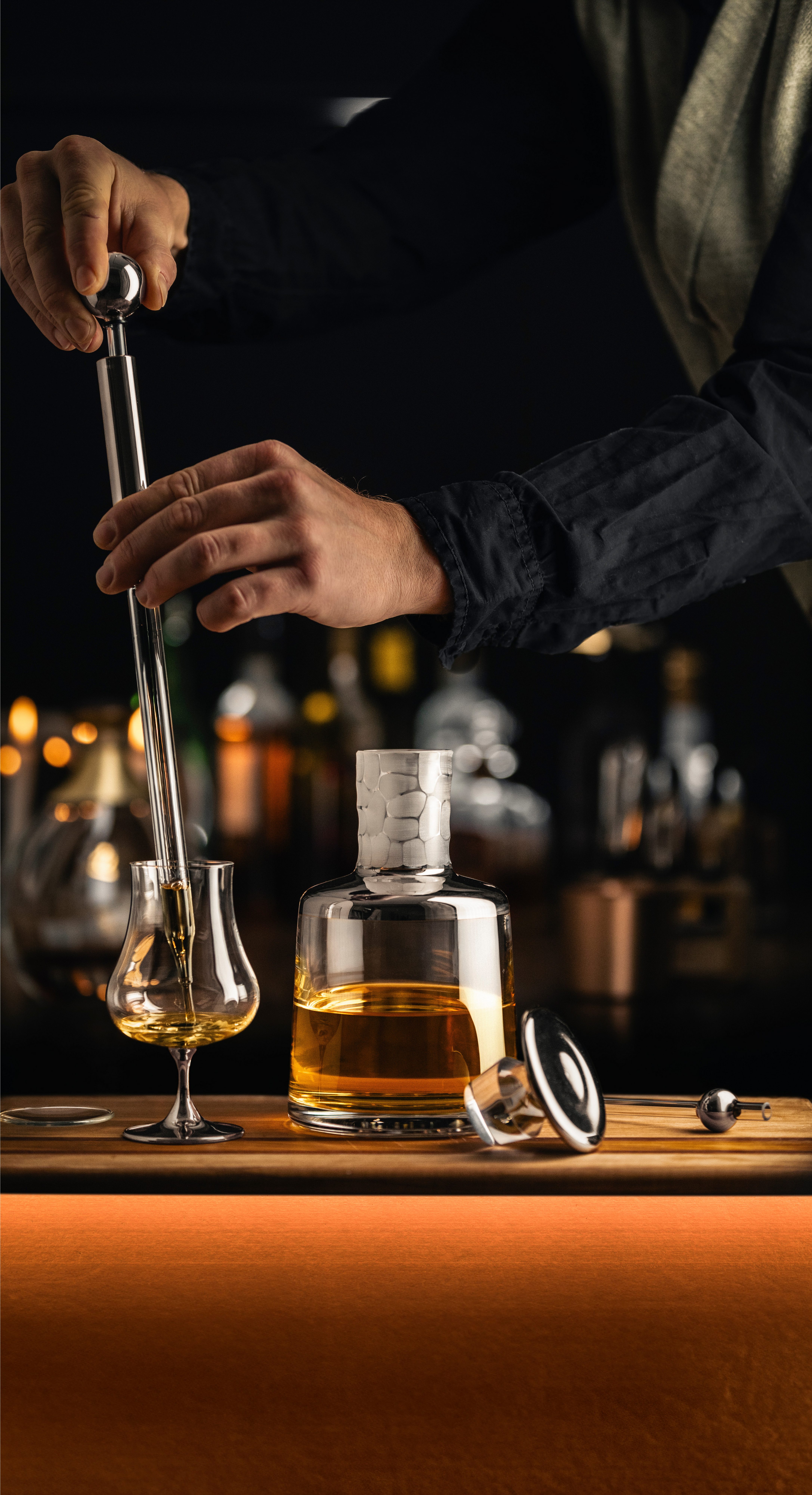 Eisch Germany Schnapsglas GENTLEMAN, 4-tlg., Borosilikatglas, Kristallglas, Allround Spirituosengläser mit Aromadeckel