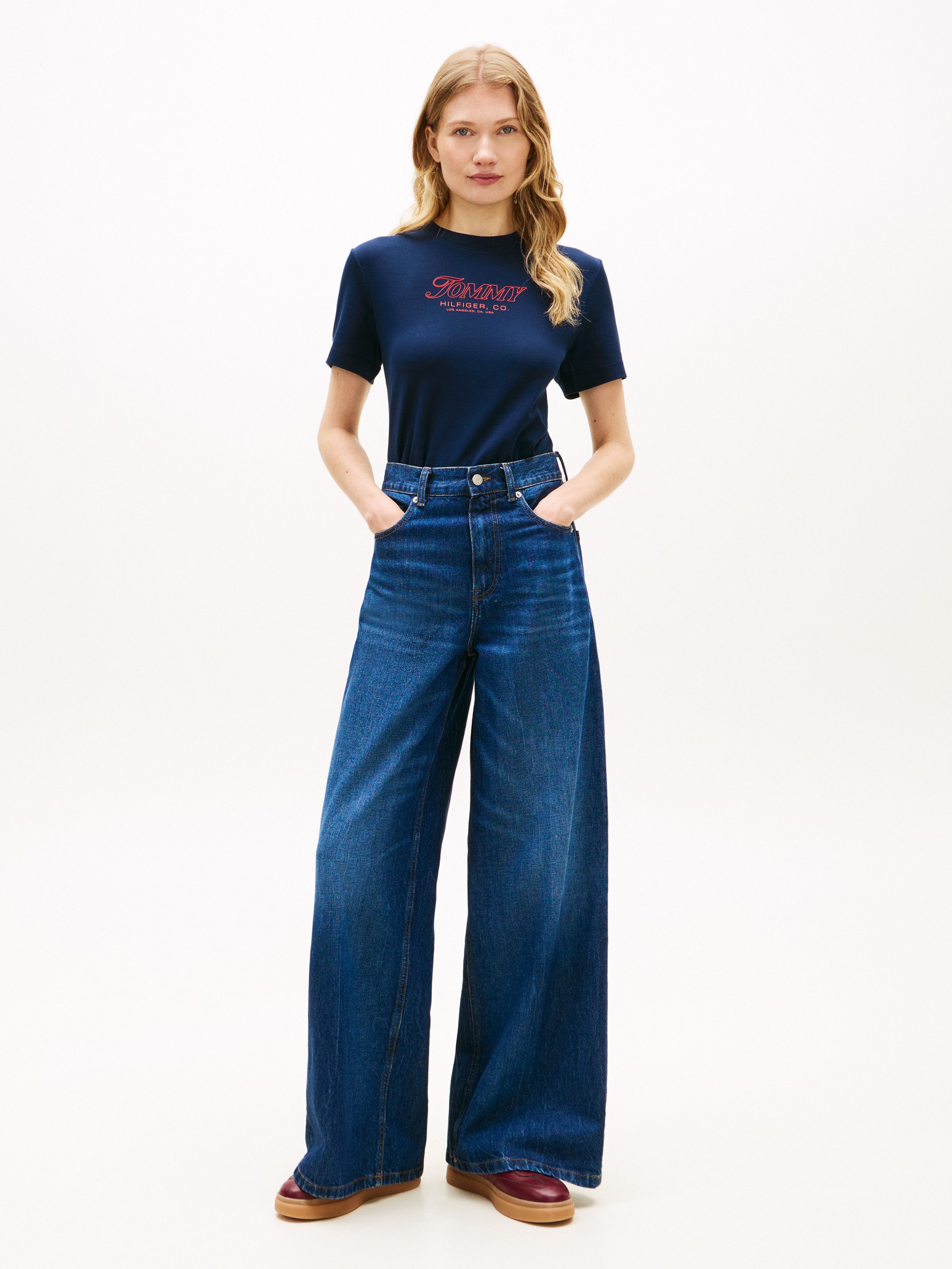 Tommy Hilfiger Kurzarmshirt TILT GRAPHIC REG C-NK SS TEE mit großem Logo-Print