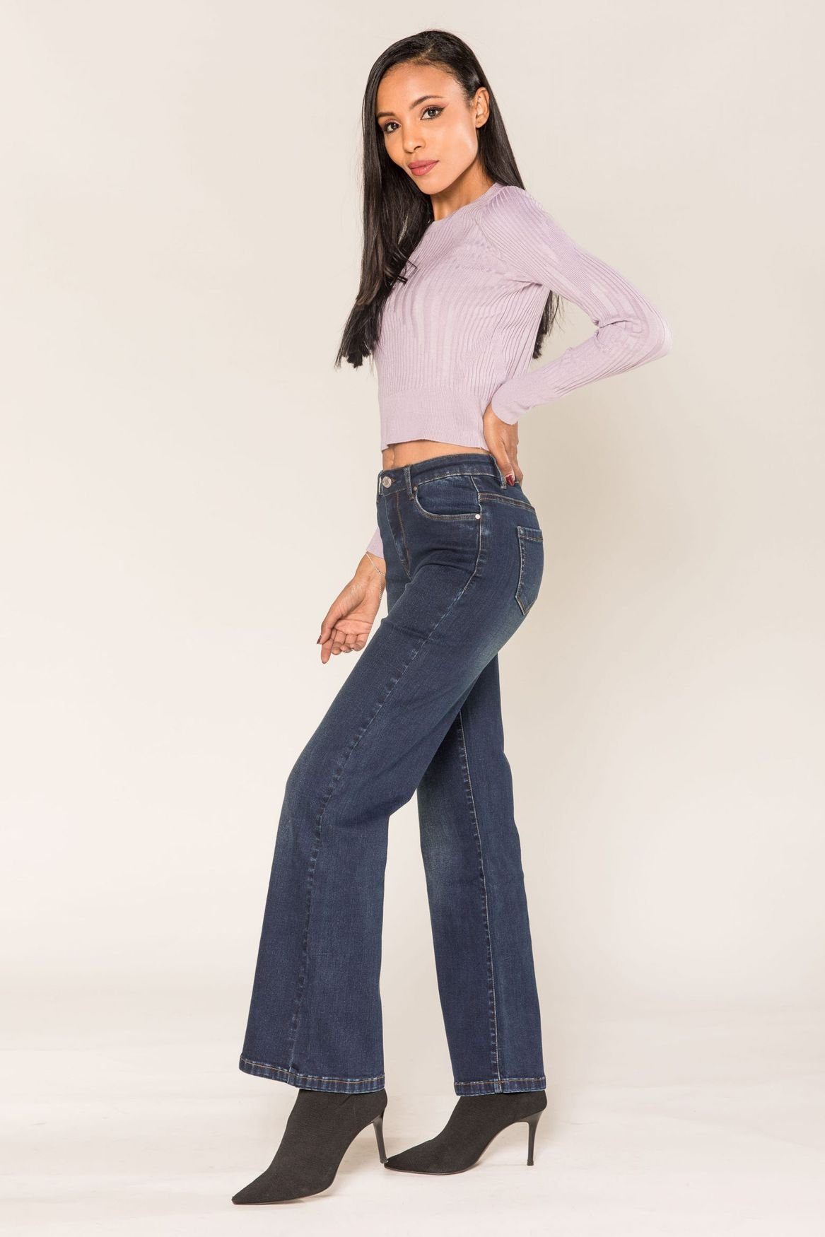 Denim – inspired 79 – superstretch-jeans mit schlag in Schwarz Damen Bekleidung Jeans Schlagjeans Reclaimed vintage 