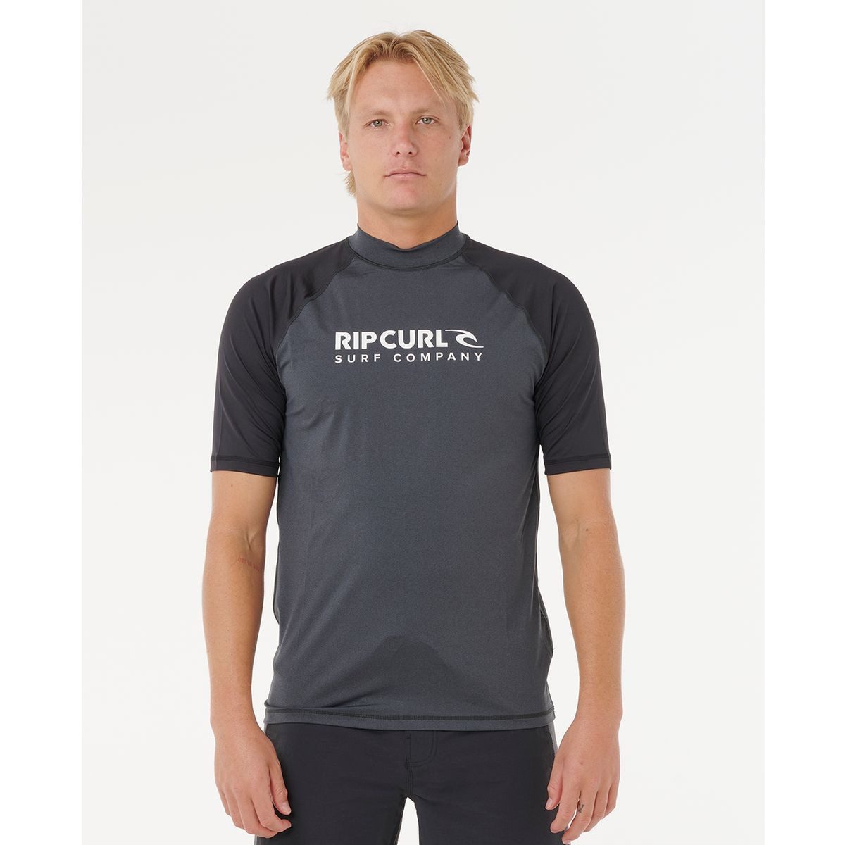 Rip Curl Kurzarmshirt Shock UPF Short Sleeve Leichtes Shirt mit UPF 50+ Schutz, ideal für Wassersport und Strand