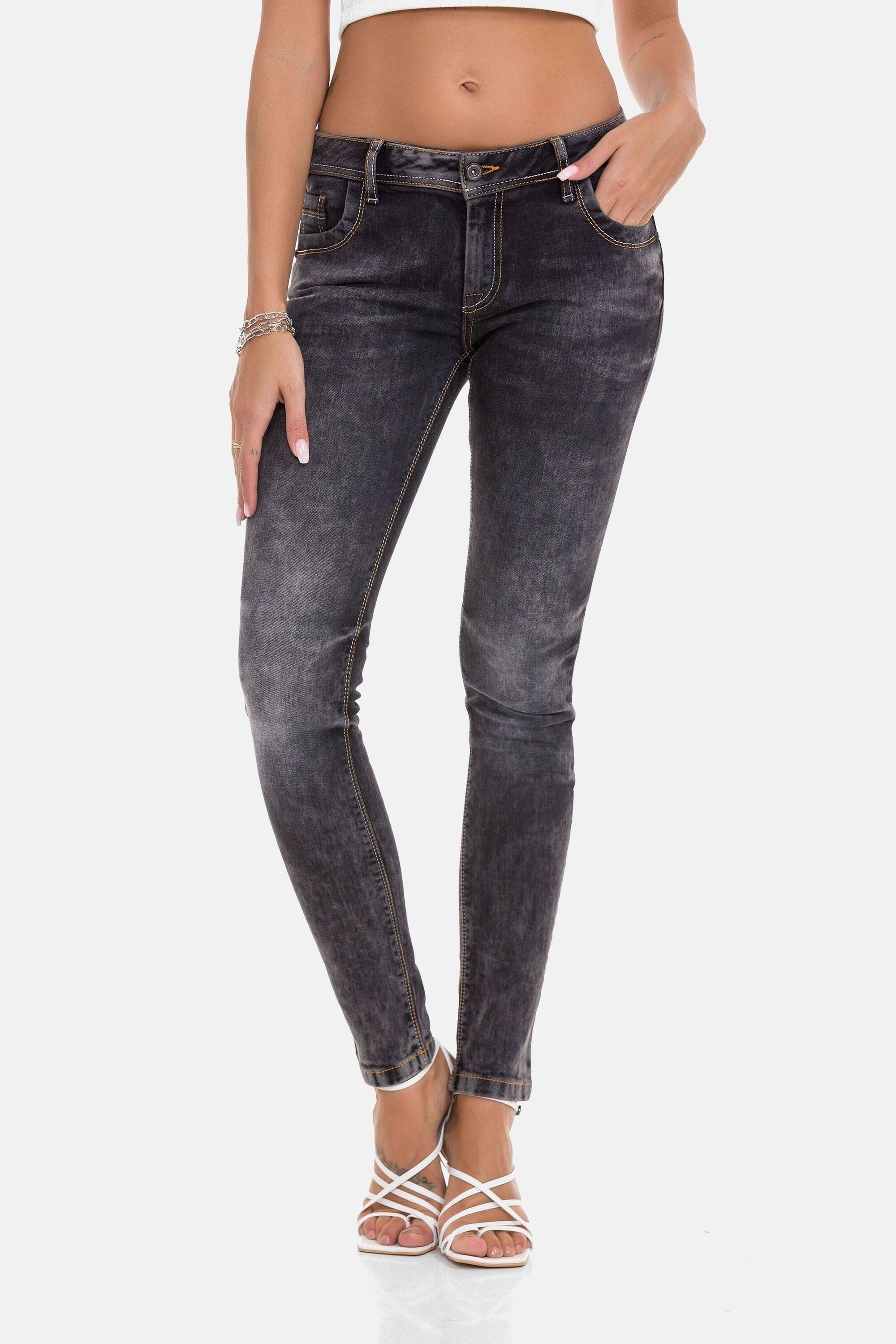 Cipo & Baxx Slim-fit-Jeans Jeans im Used-Look, WD443