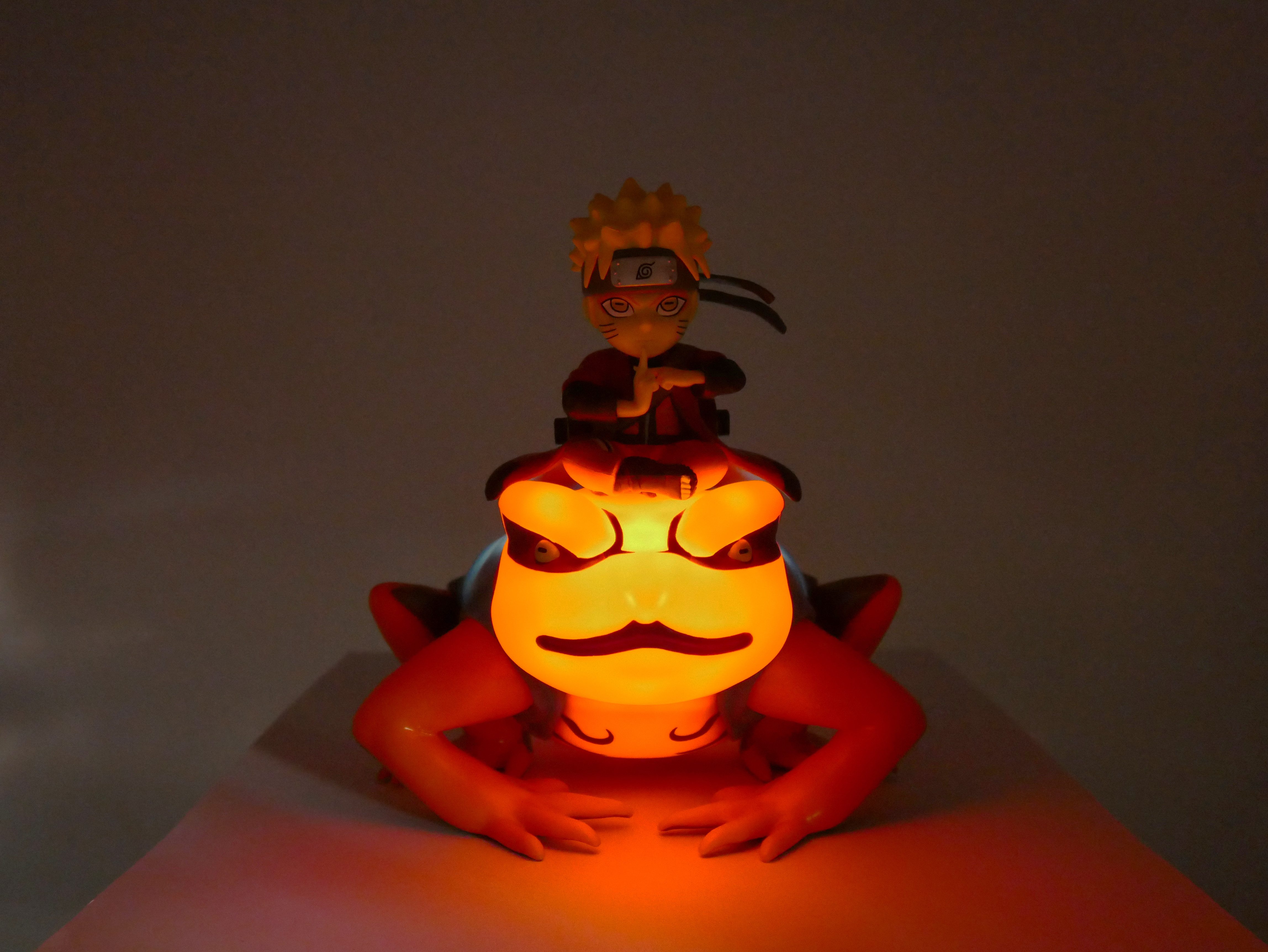 Teknofun Merchandise-Figur NARUTO - LED-Lampe Naruto & Gamakishi