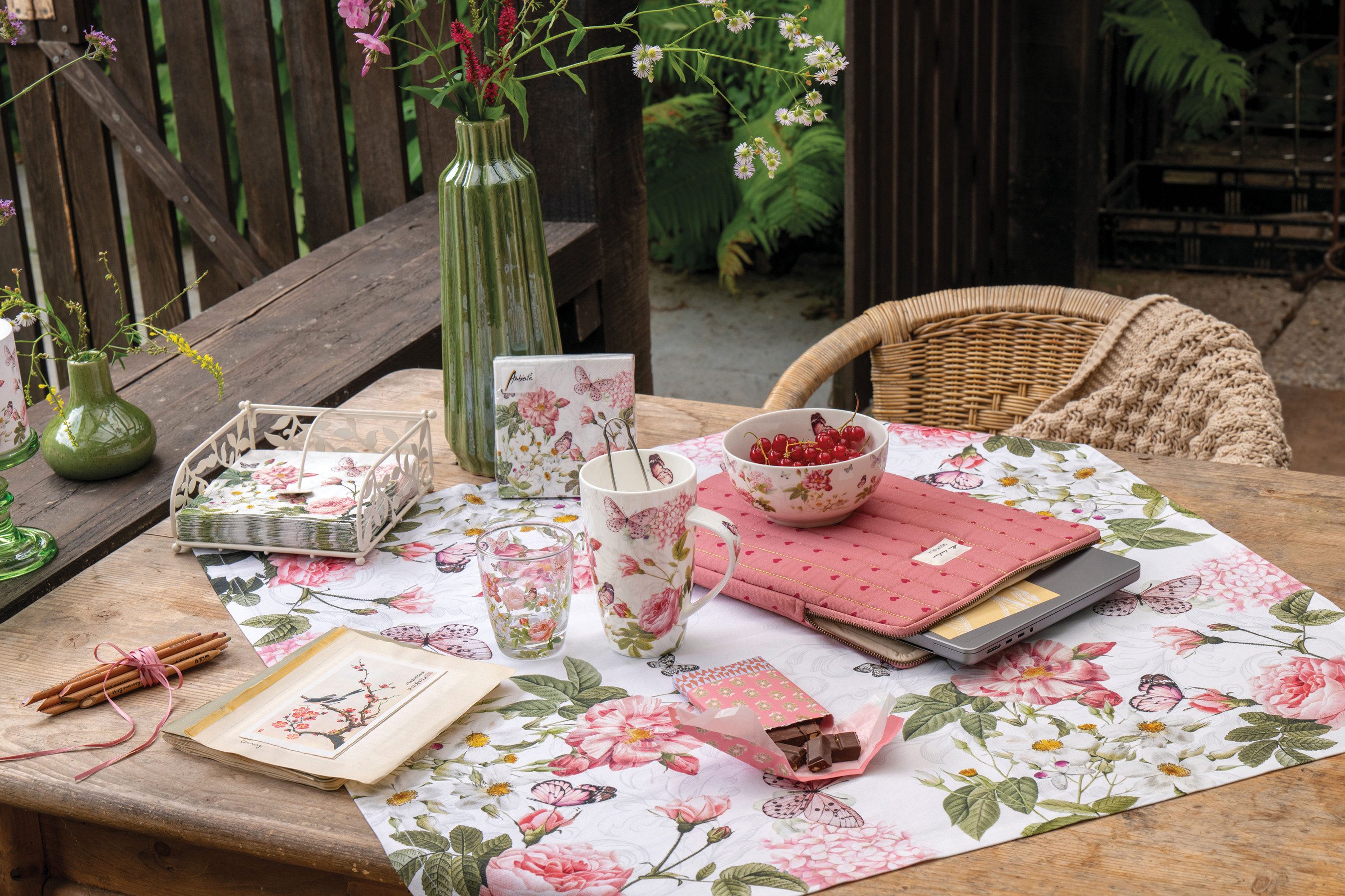 Ambiente® Müslischale Amelia, Porzellan, (1-tlg), Porzellan-Schüssel New Bone China Ø 14 Höhe 6,5cm Volumen ca.0,4l
