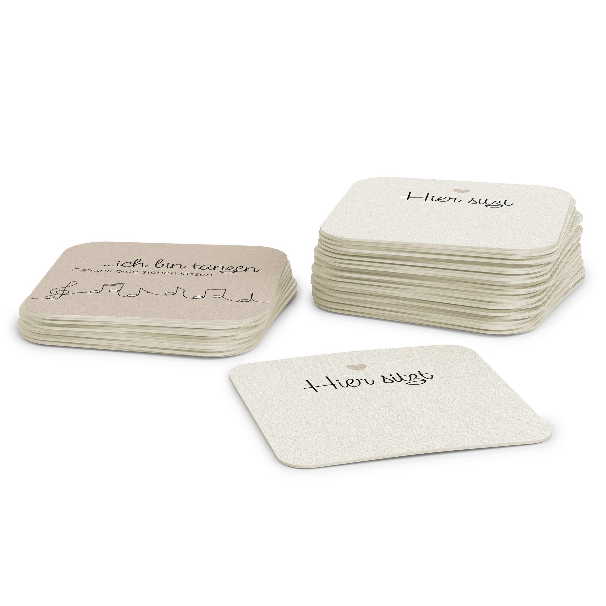 FLYERALARM Bierdeckel "ich bin tanzen" & "Hier sitzt" Wendedesign Rechteckig 50 Stück, Schlichtes Design, 9,3 x 9,3 cm
